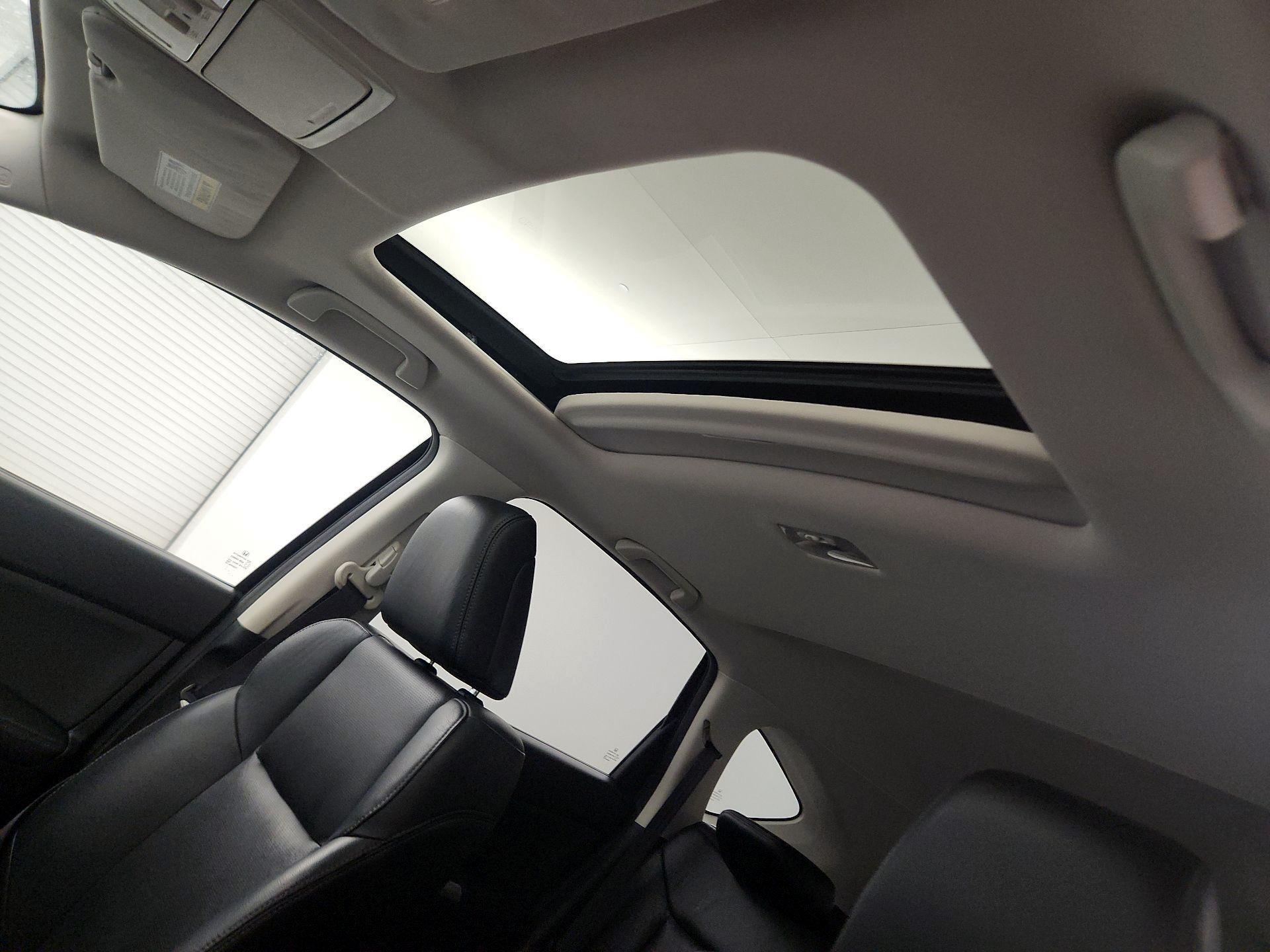 Thumbnail: 2015 Honda CR-V - 17