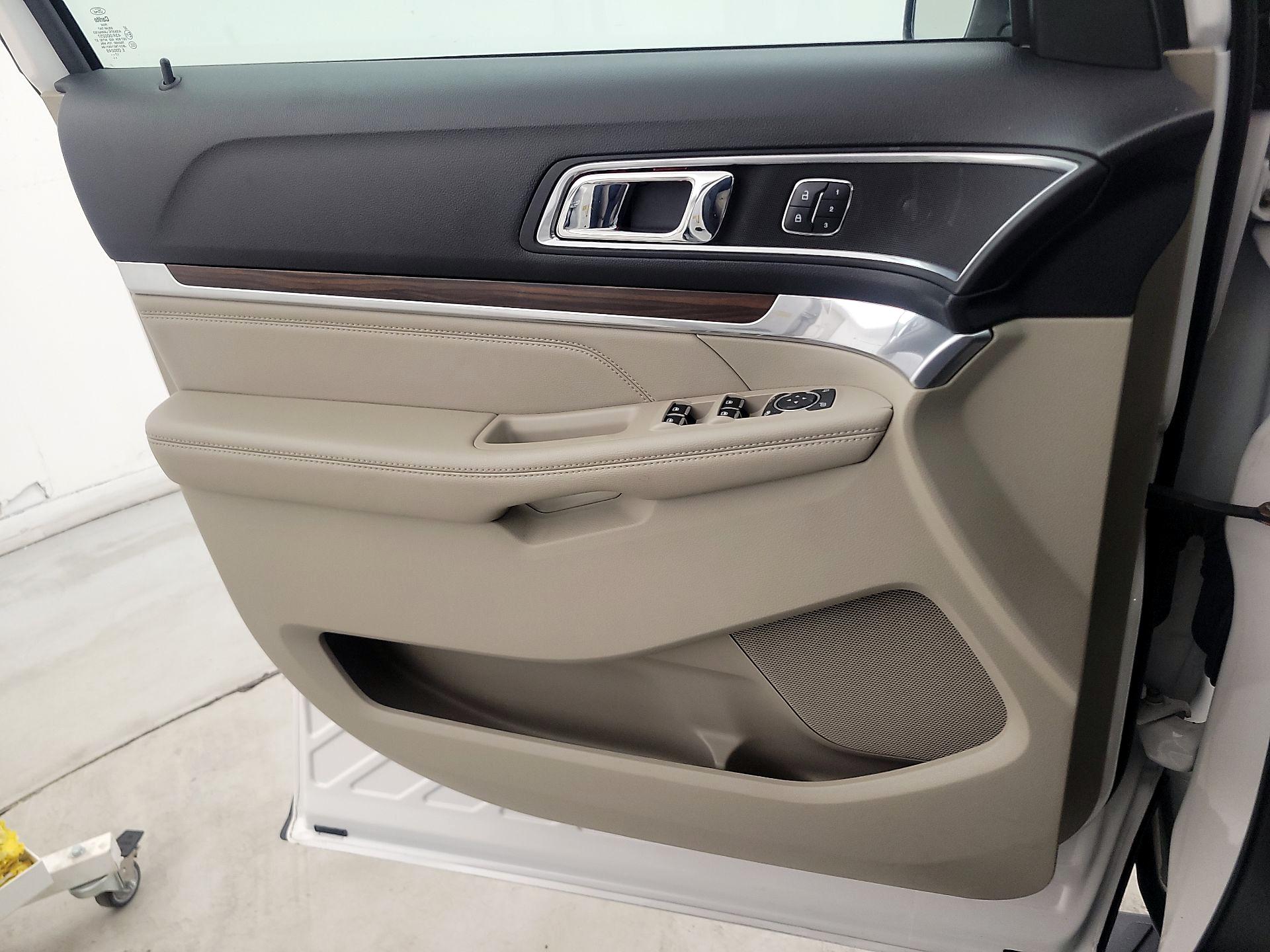 Thumbnail: 2018 Ford Explorer - 12