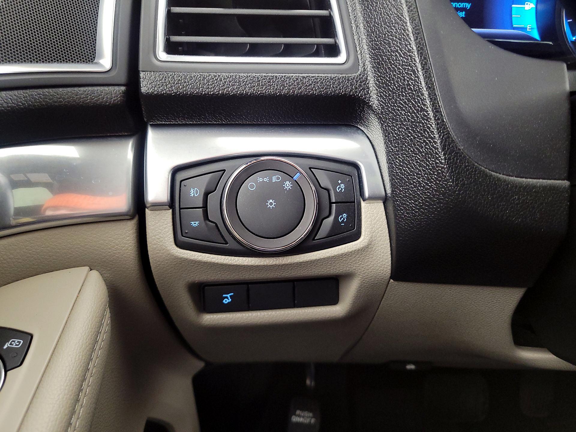 Thumbnail: 2018 Ford Explorer - 13