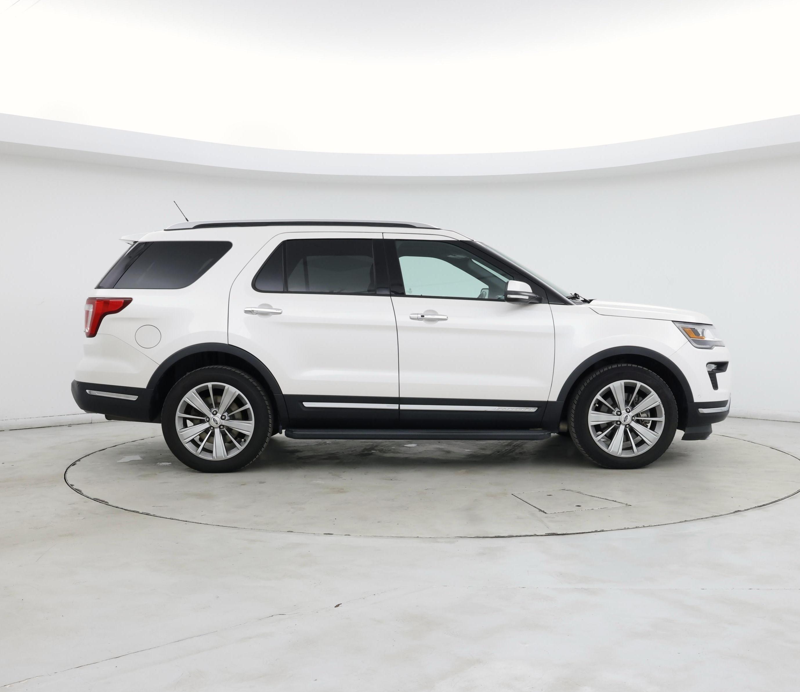 Thumbnail: 2018 Ford Explorer - 7