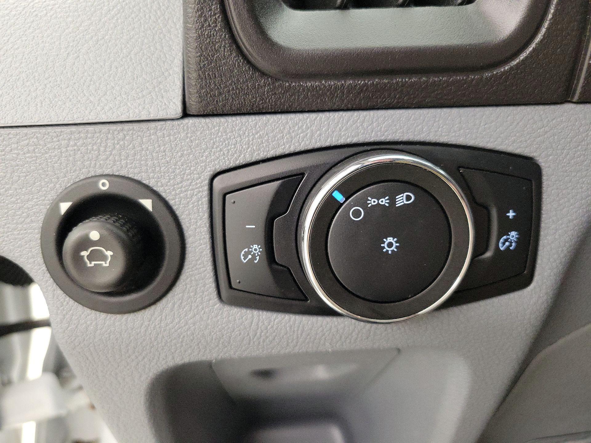 Thumbnail: 2019 Ford Transit Series - 13