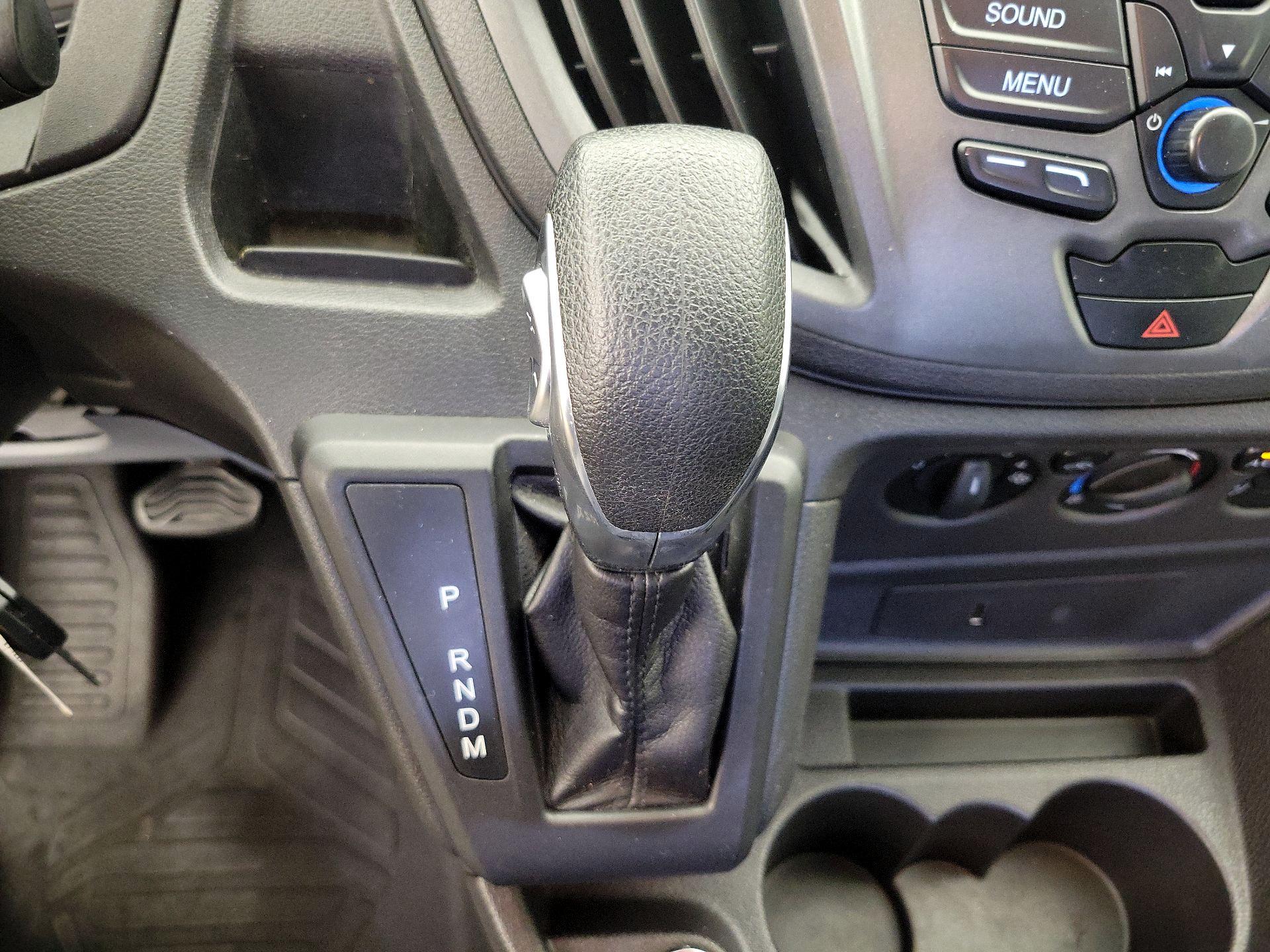 Thumbnail: 2019 Ford Transit Series - 17