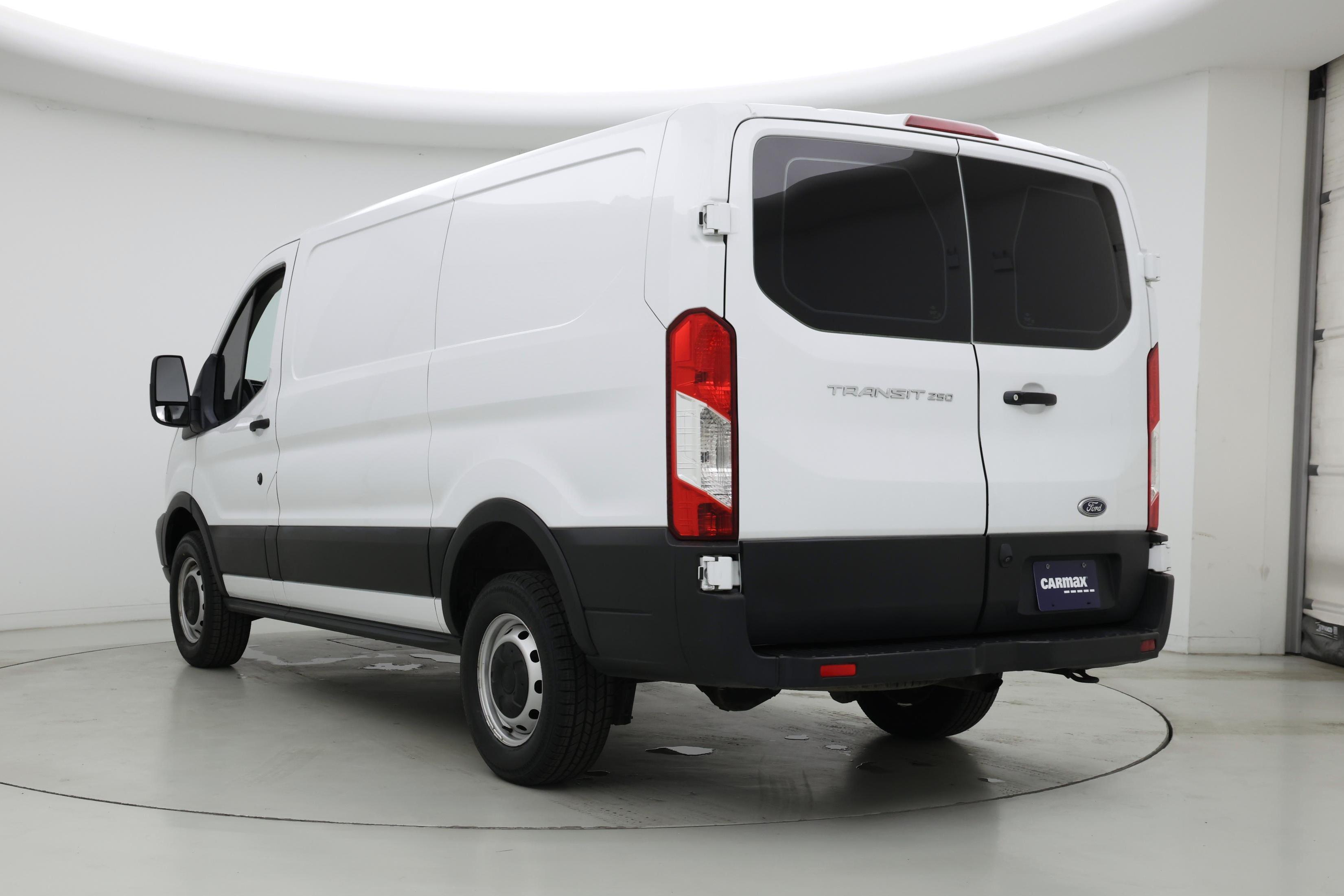 Thumbnail: 2019 Ford Transit Series - 2