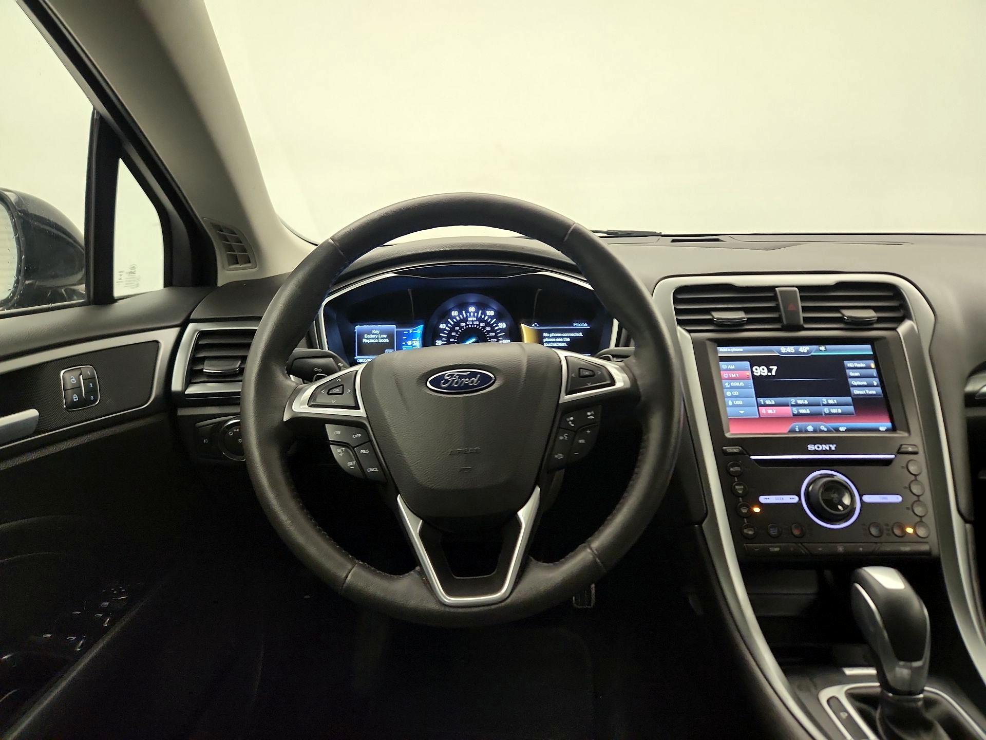Thumbnail: 2016 Ford Fusion - 10