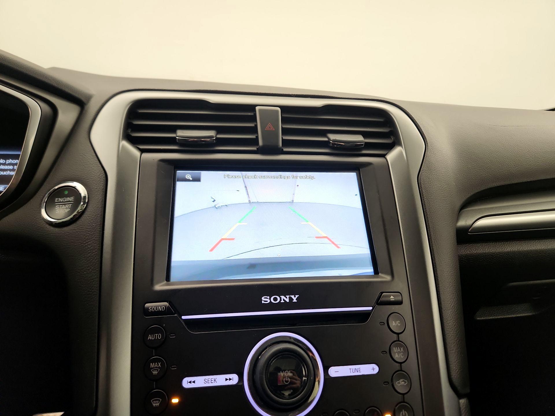 Thumbnail: 2016 Ford Fusion - 14