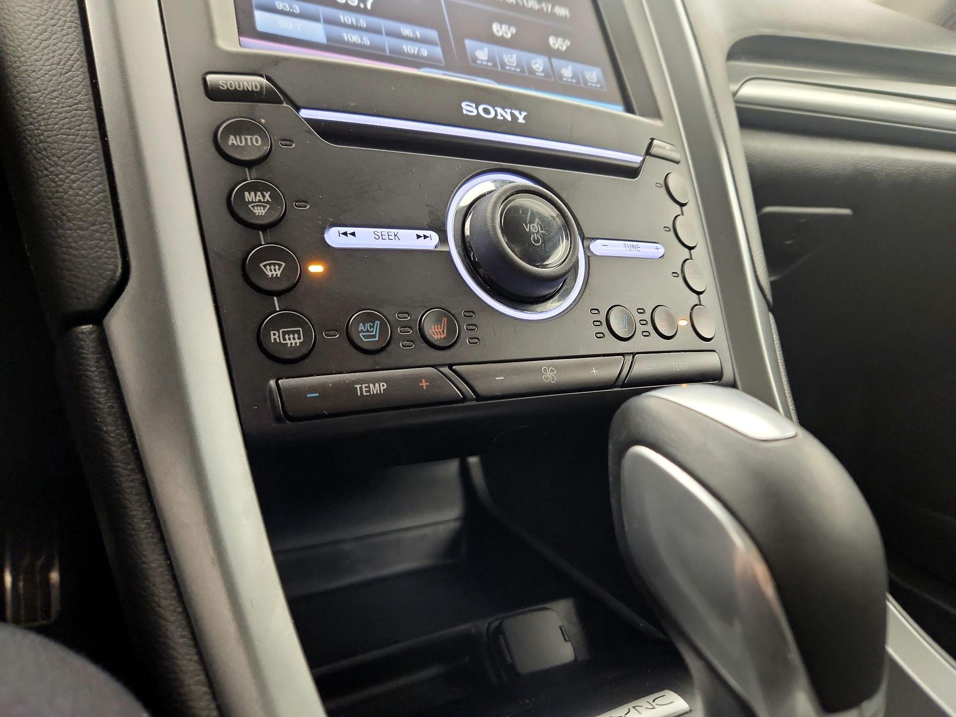 Thumbnail: 2016 Ford Fusion - 16