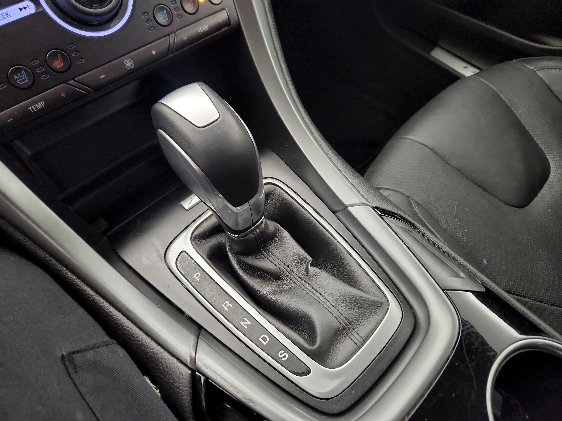 Thumbnail: 2016 Ford Fusion - 17