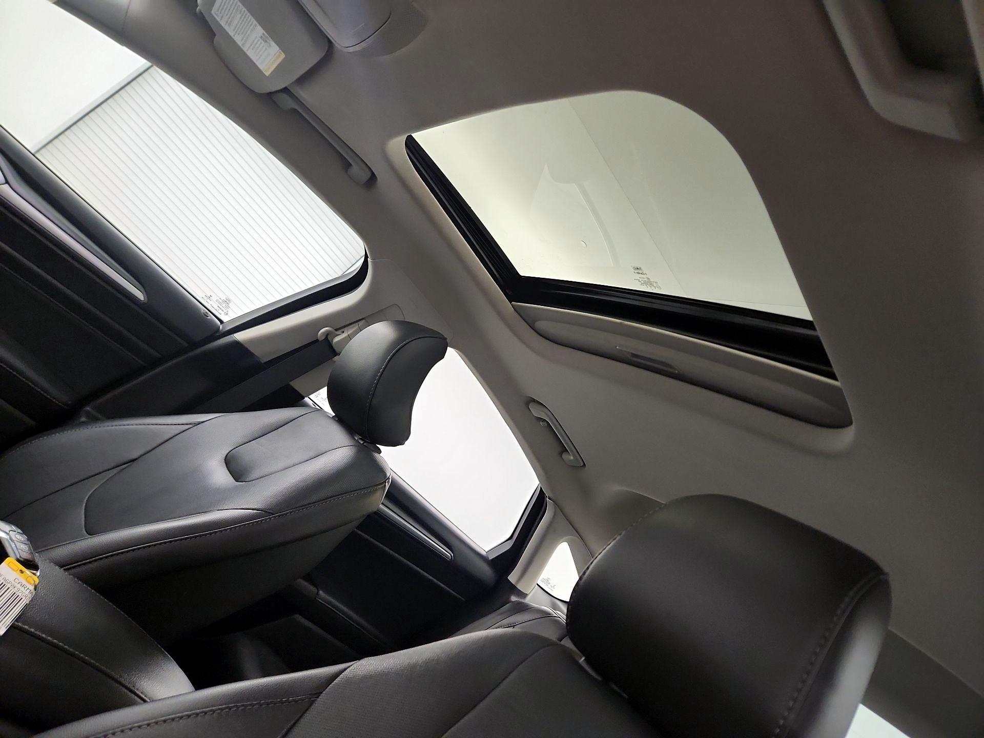 Thumbnail: 2016 Ford Fusion - 19