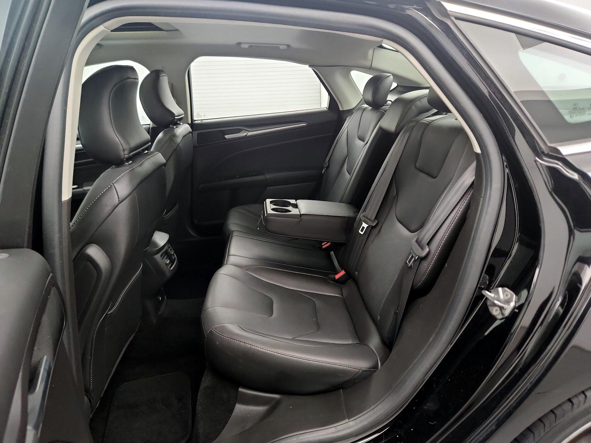 Thumbnail: 2016 Ford Fusion - 20