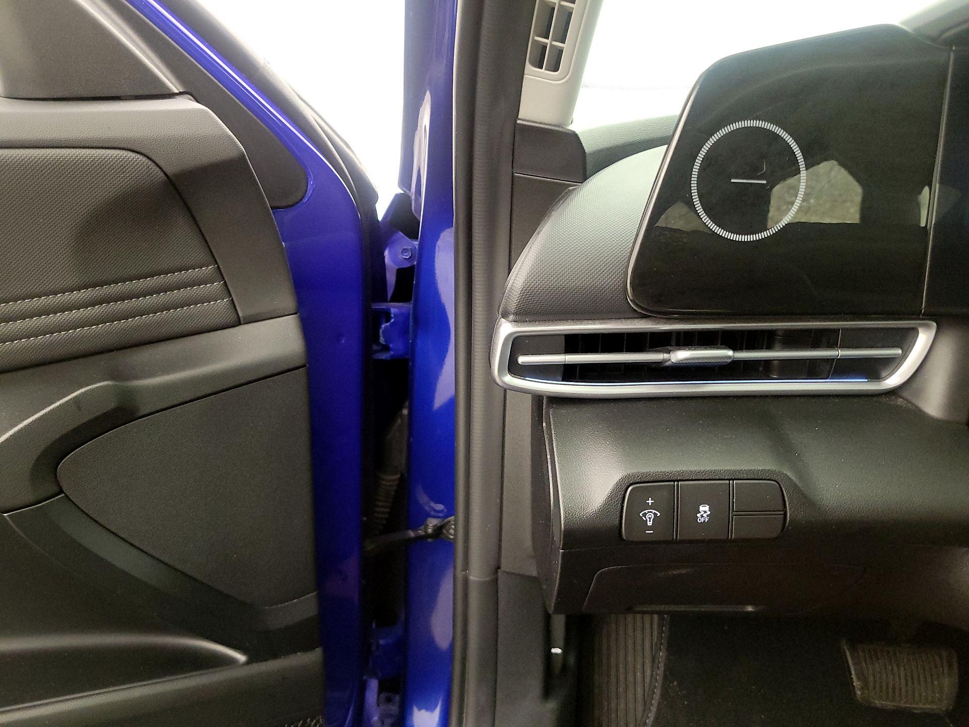 Thumbnail: 2024 Hyundai Elantra - 13