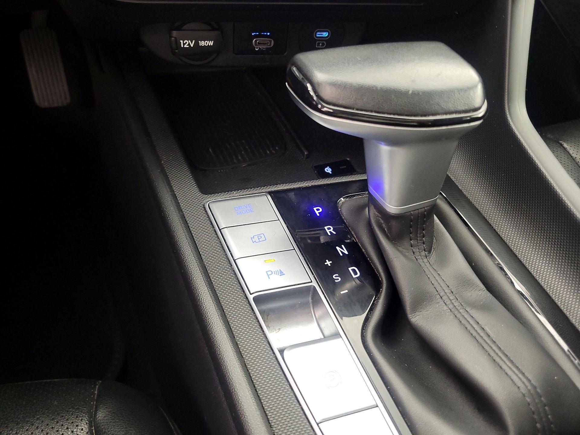 Thumbnail: 2024 Hyundai Elantra - 18