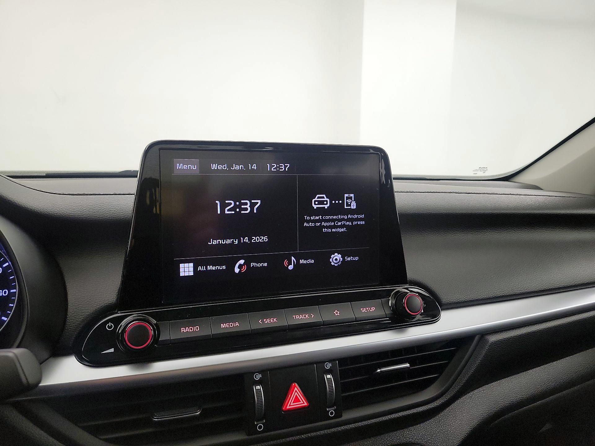 Thumbnail: 2023 Kia Forte - 15