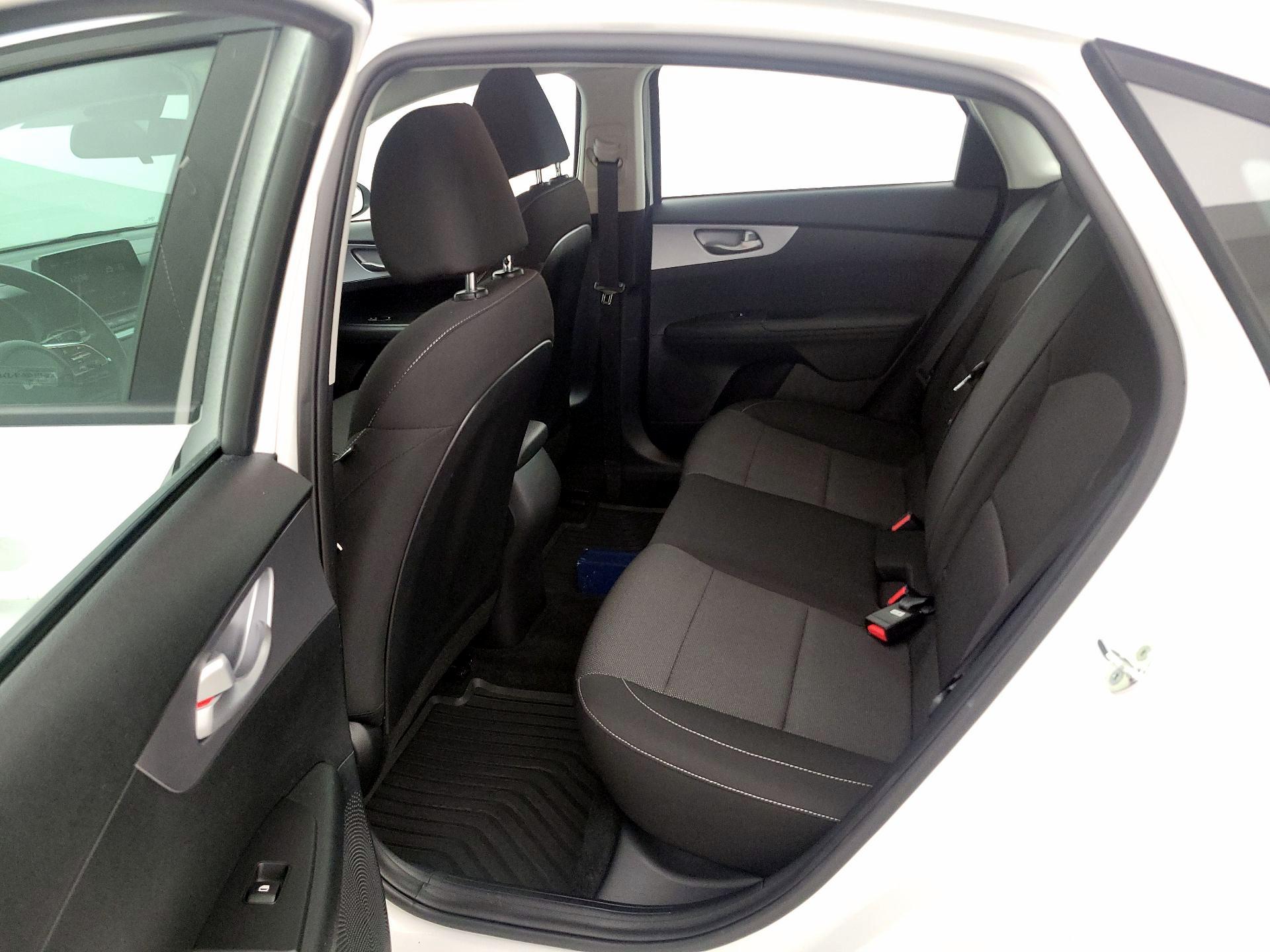 Thumbnail: 2023 Kia Forte - 19