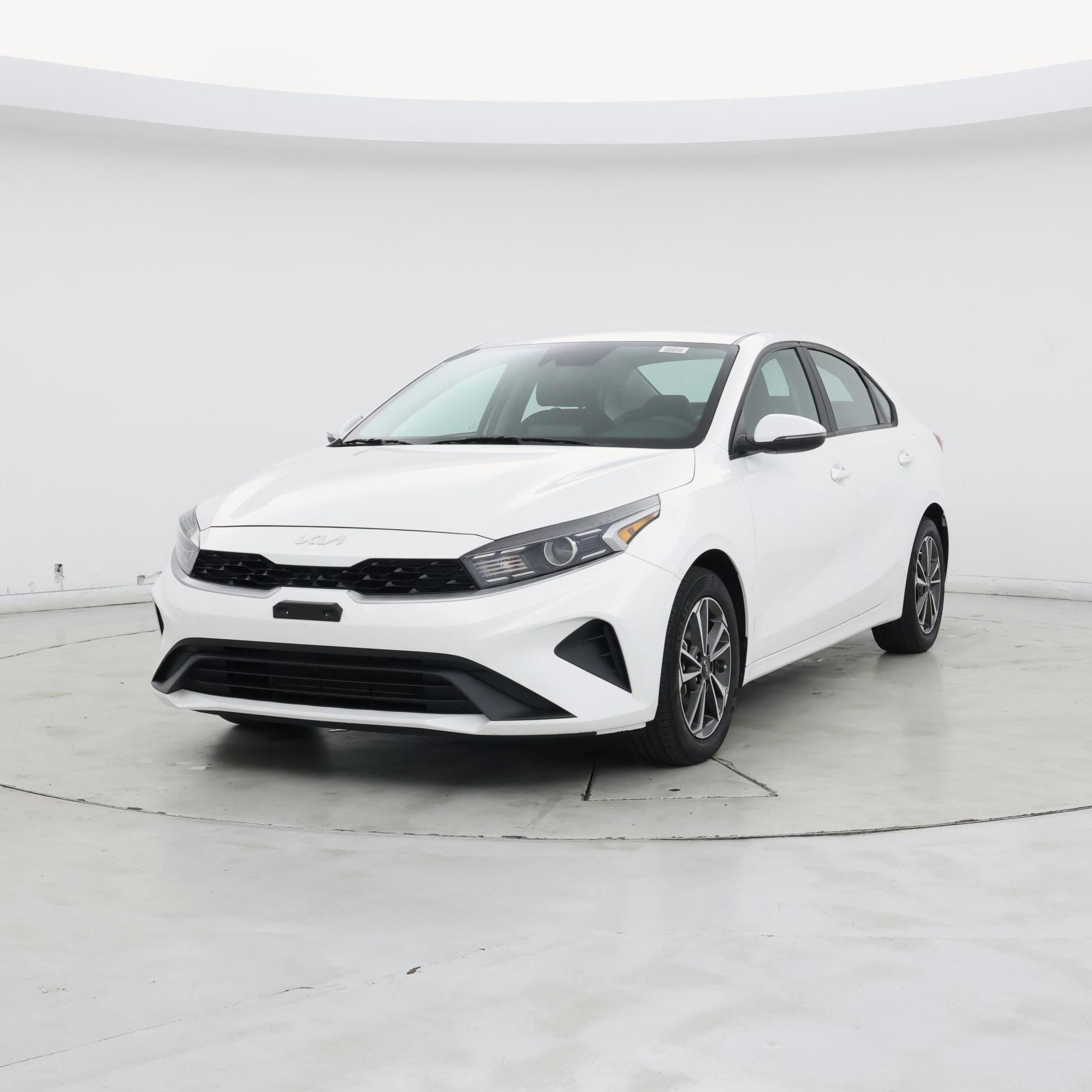 Thumbnail: 2023 Kia Forte - 4