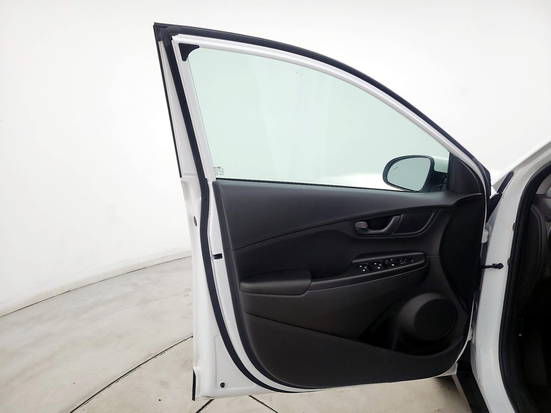 Thumbnail: 2023 Hyundai Kona - 12