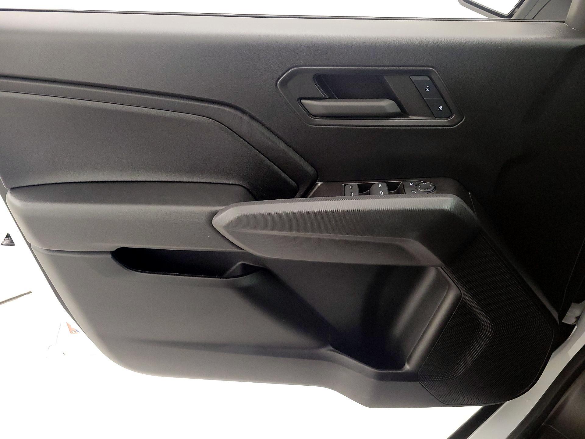 Thumbnail: 2024 Chevrolet Colorado - 12