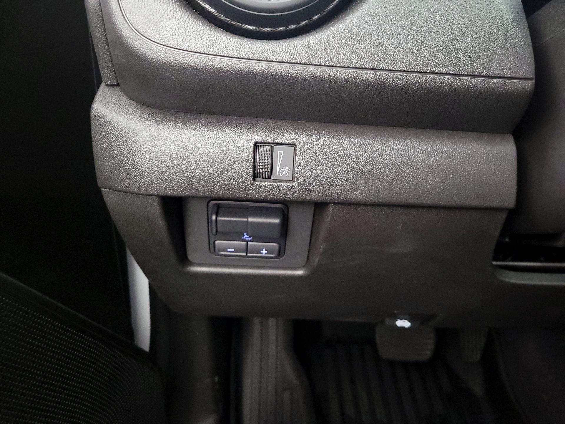 Thumbnail: 2024 Chevrolet Colorado - 13