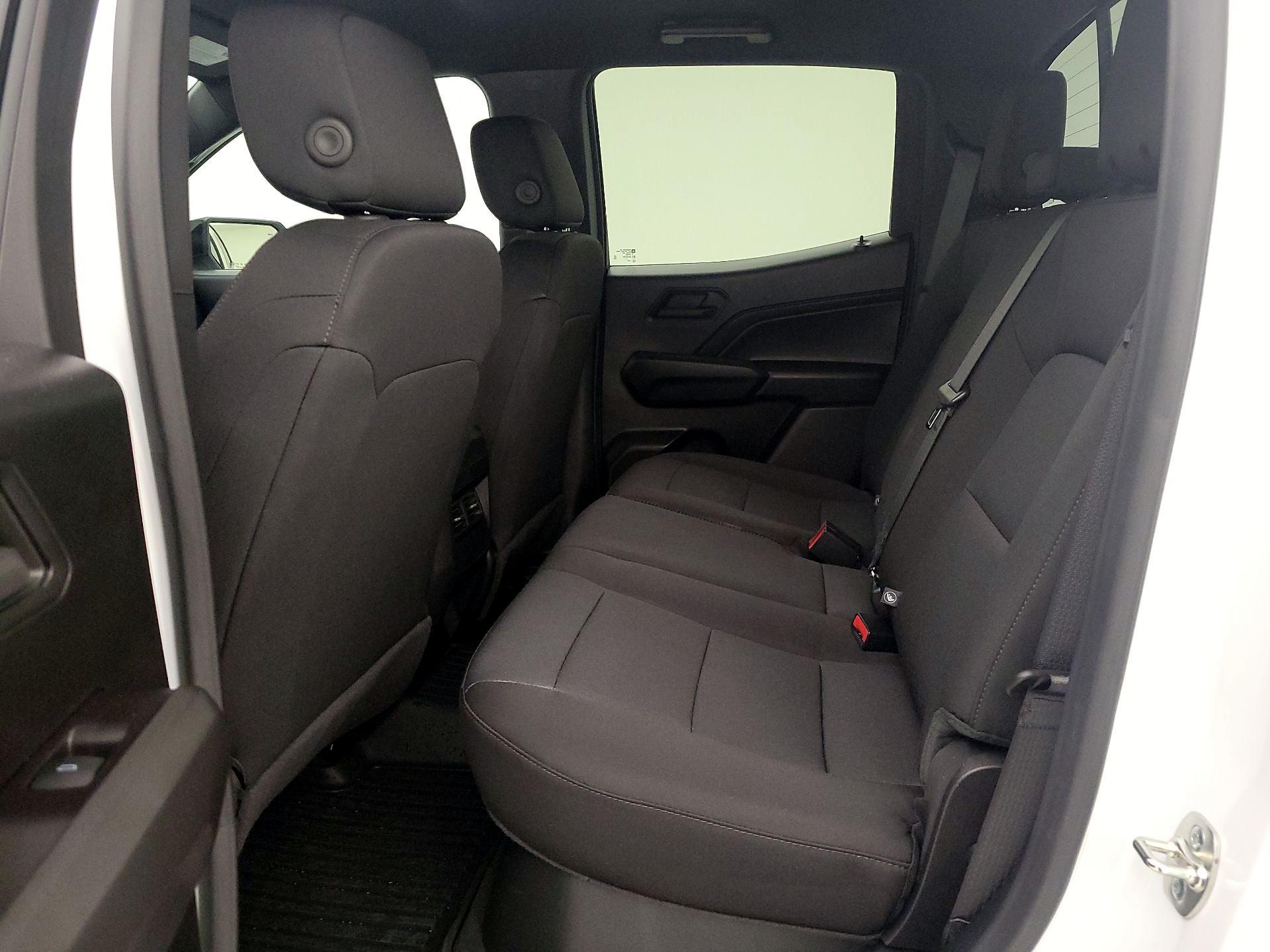 Thumbnail: 2024 Chevrolet Colorado - 19