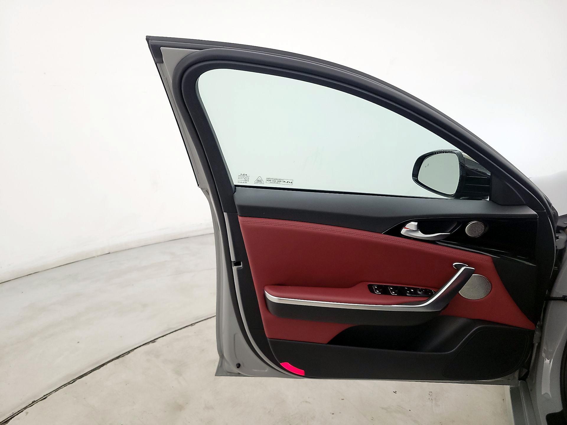 Thumbnail: 2023 Kia Stinger - 12