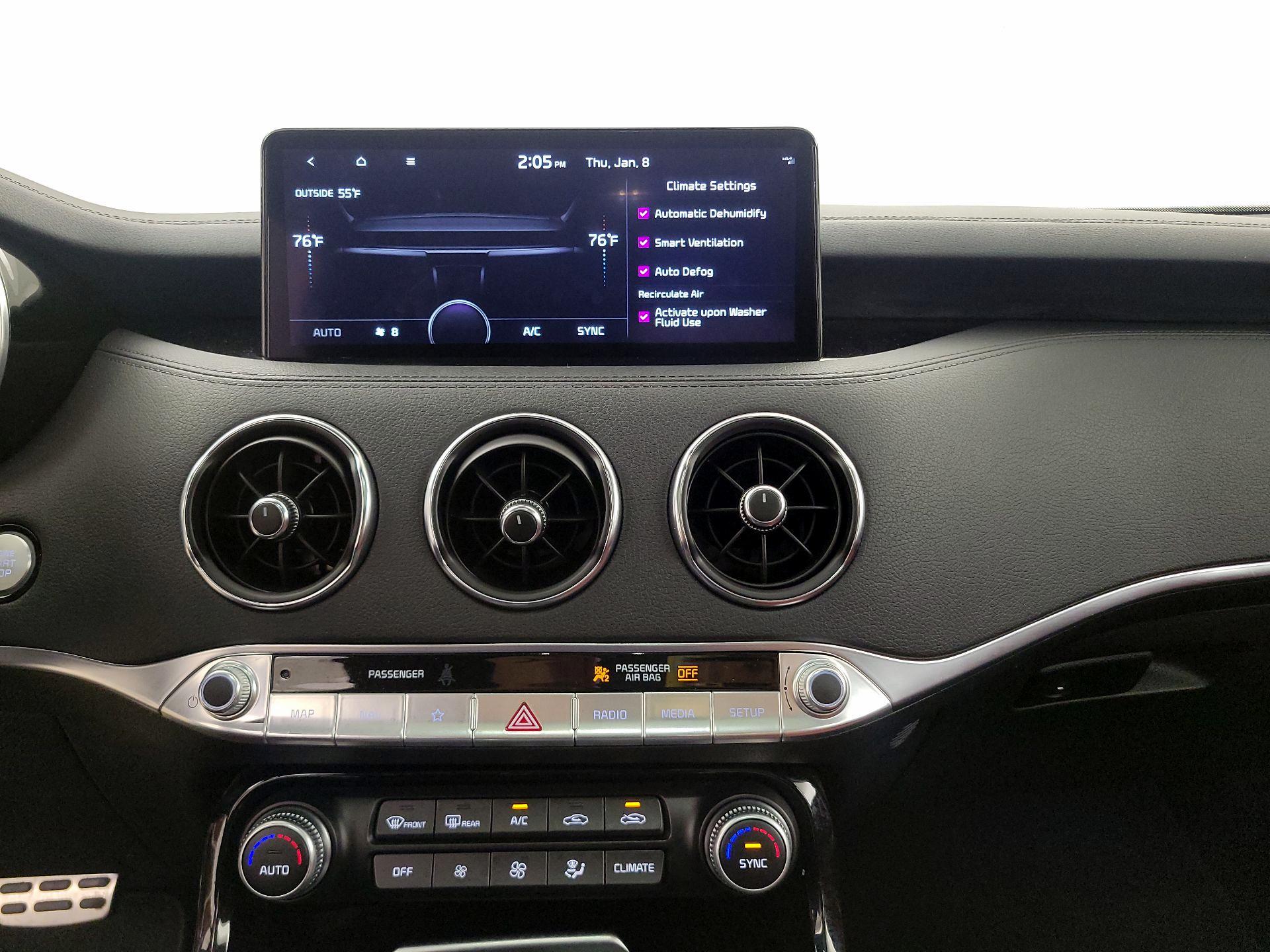 Thumbnail: 2023 Kia Stinger - 17