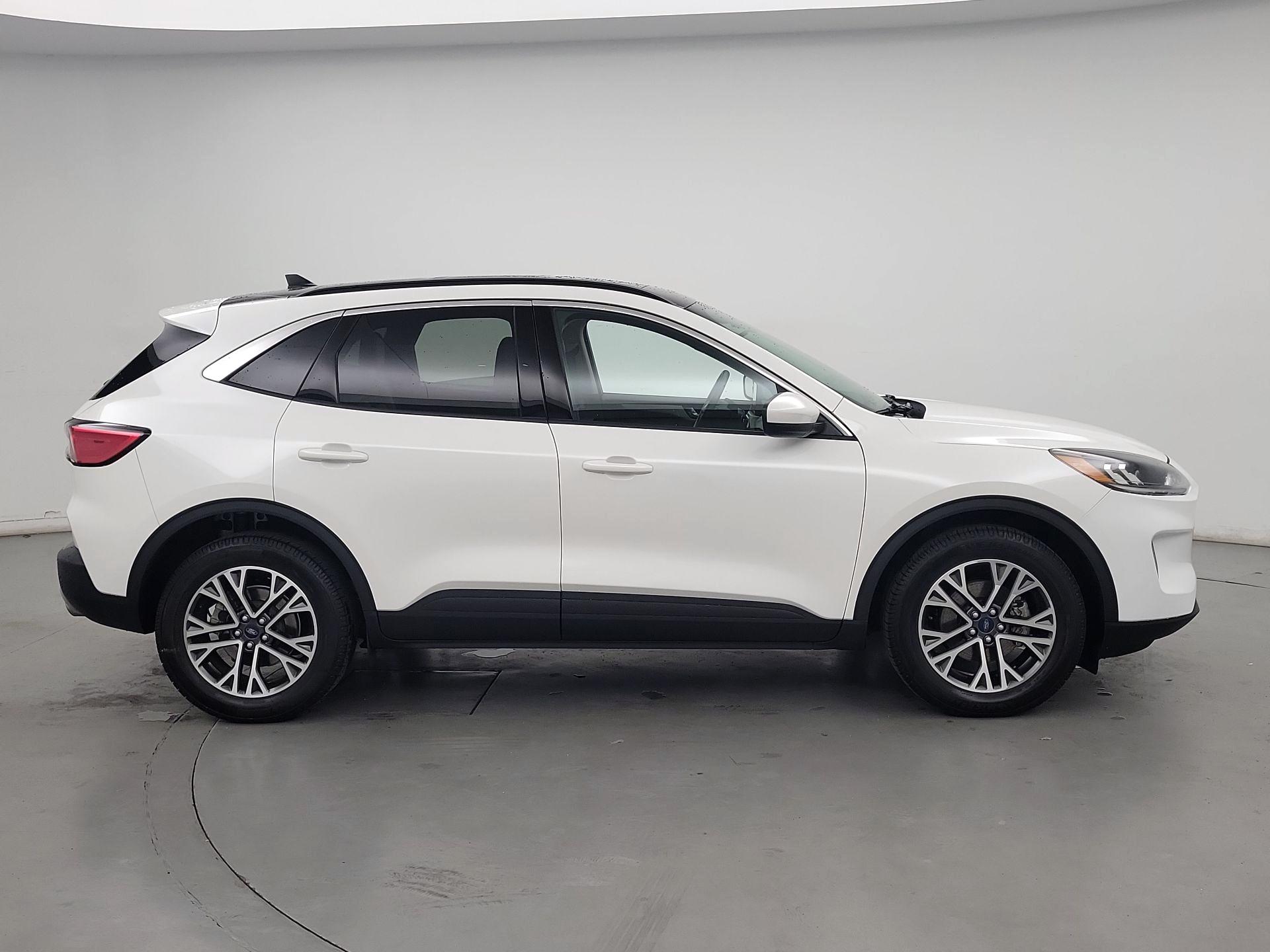 Thumbnail: 2020 Ford Escape - 4