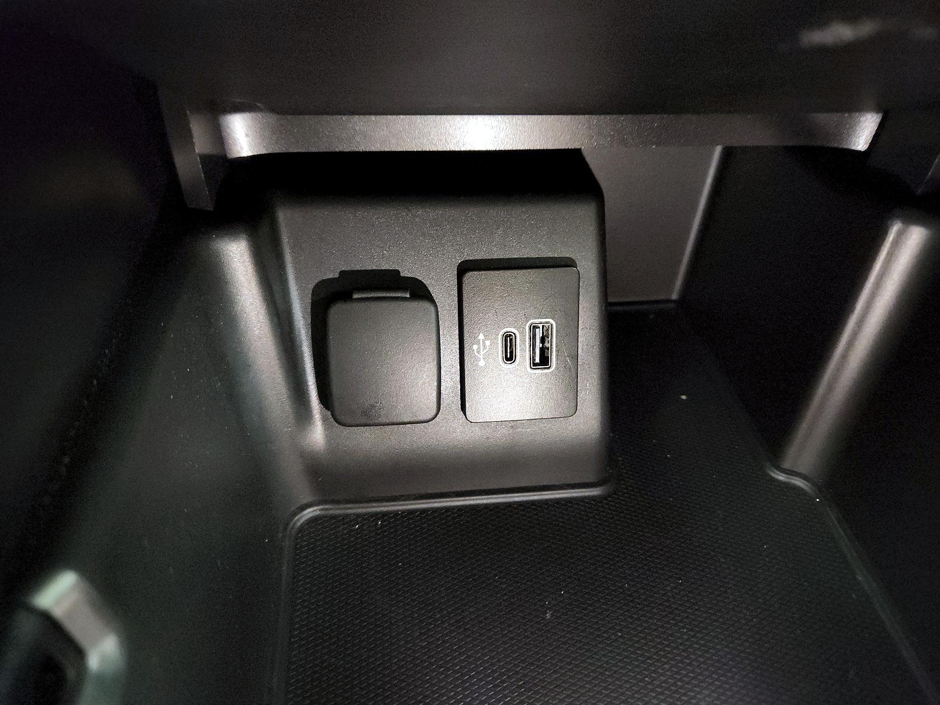 Thumbnail: 2025 Ford Explorer - 16