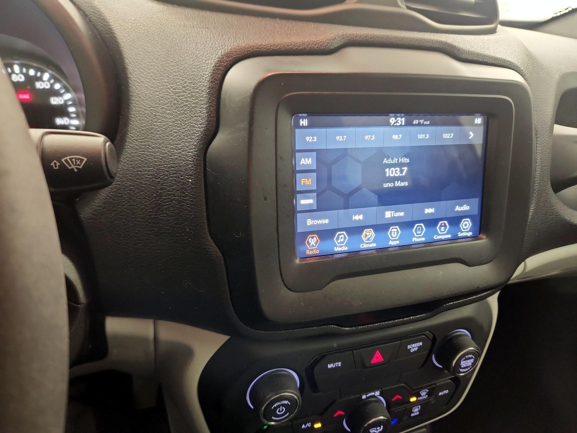 Thumbnail: 2020 Jeep Renegade - 13