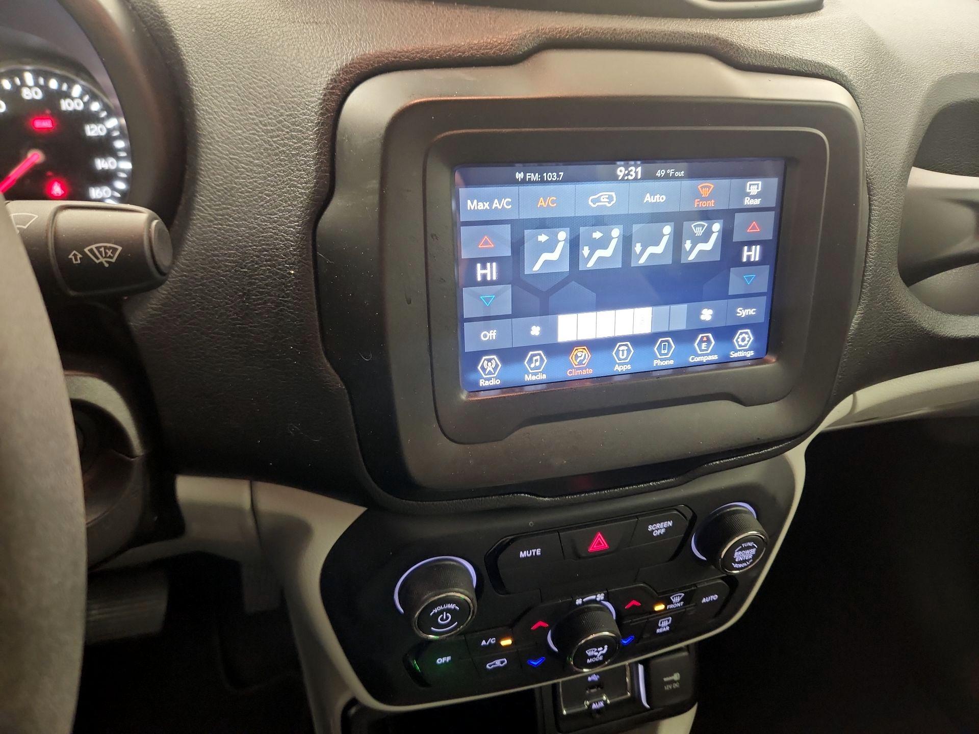 Thumbnail: 2020 Jeep Renegade - 14