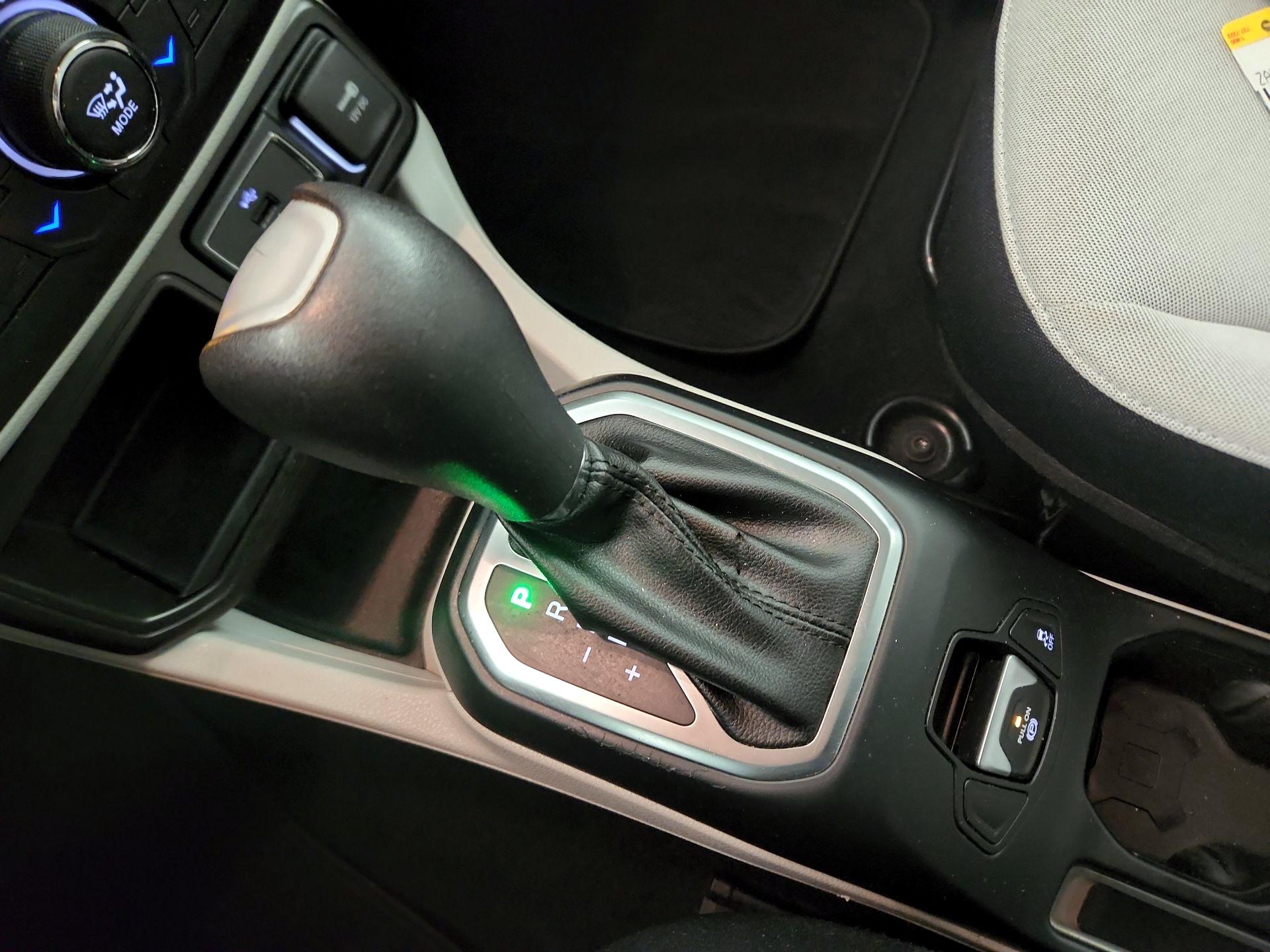 Thumbnail: 2020 Jeep Renegade - 15