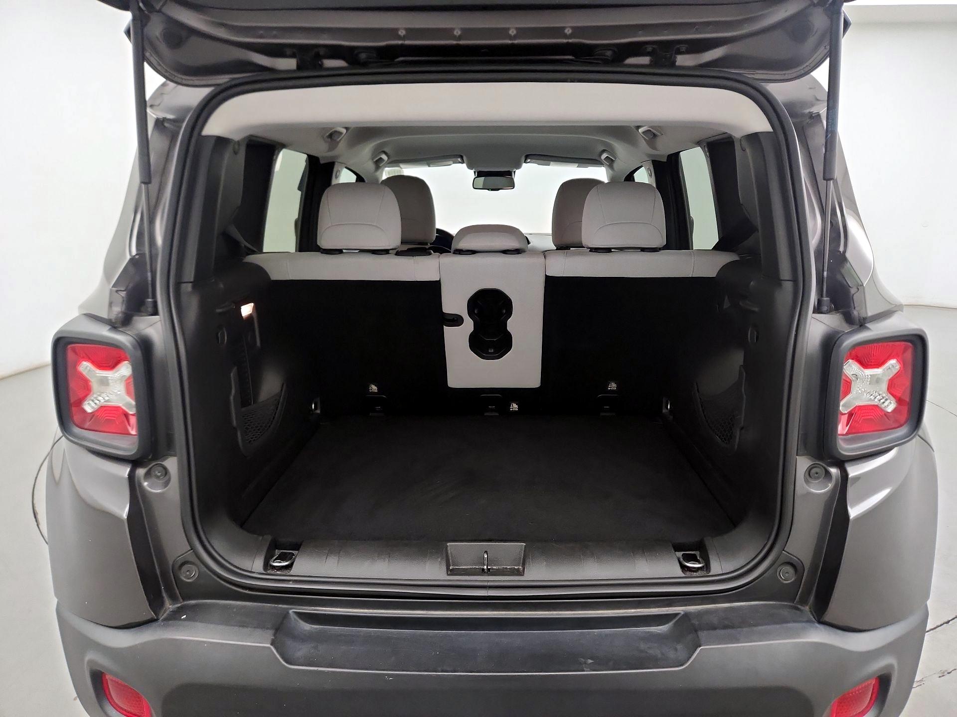 Thumbnail: 2020 Jeep Renegade - 18