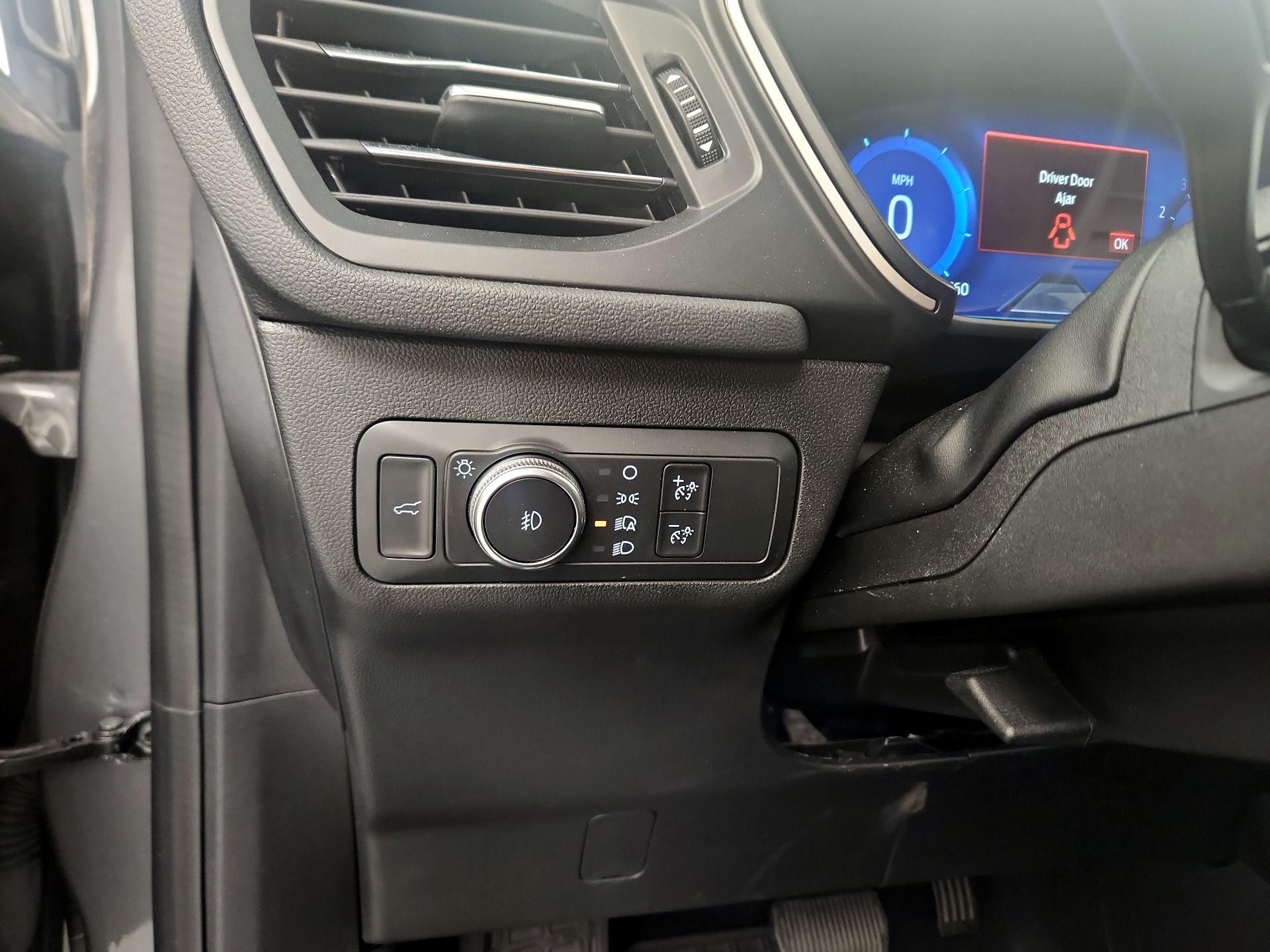 Thumbnail: 2021 Ford Escape - 11