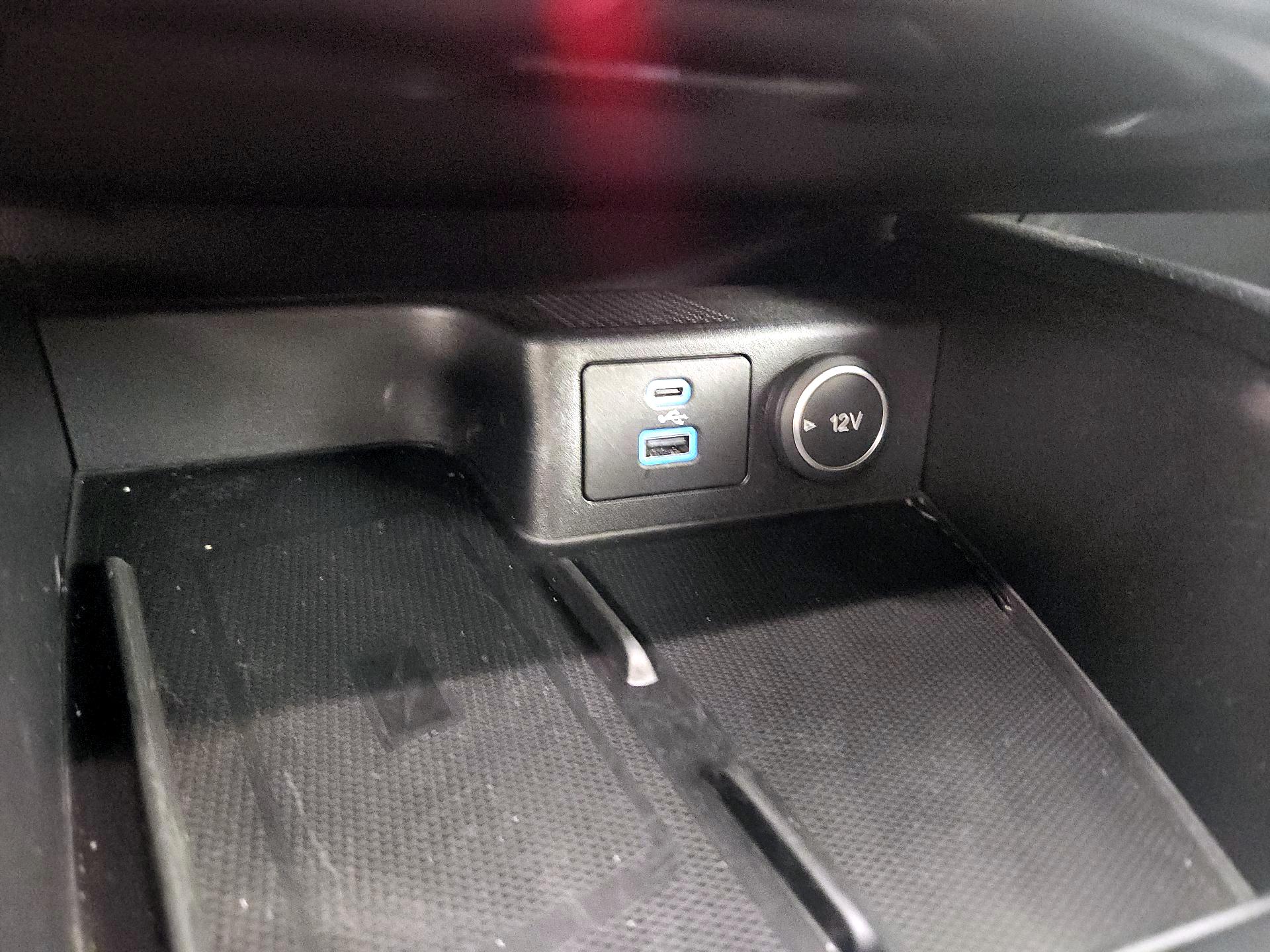 Thumbnail: 2021 Ford Escape - 17