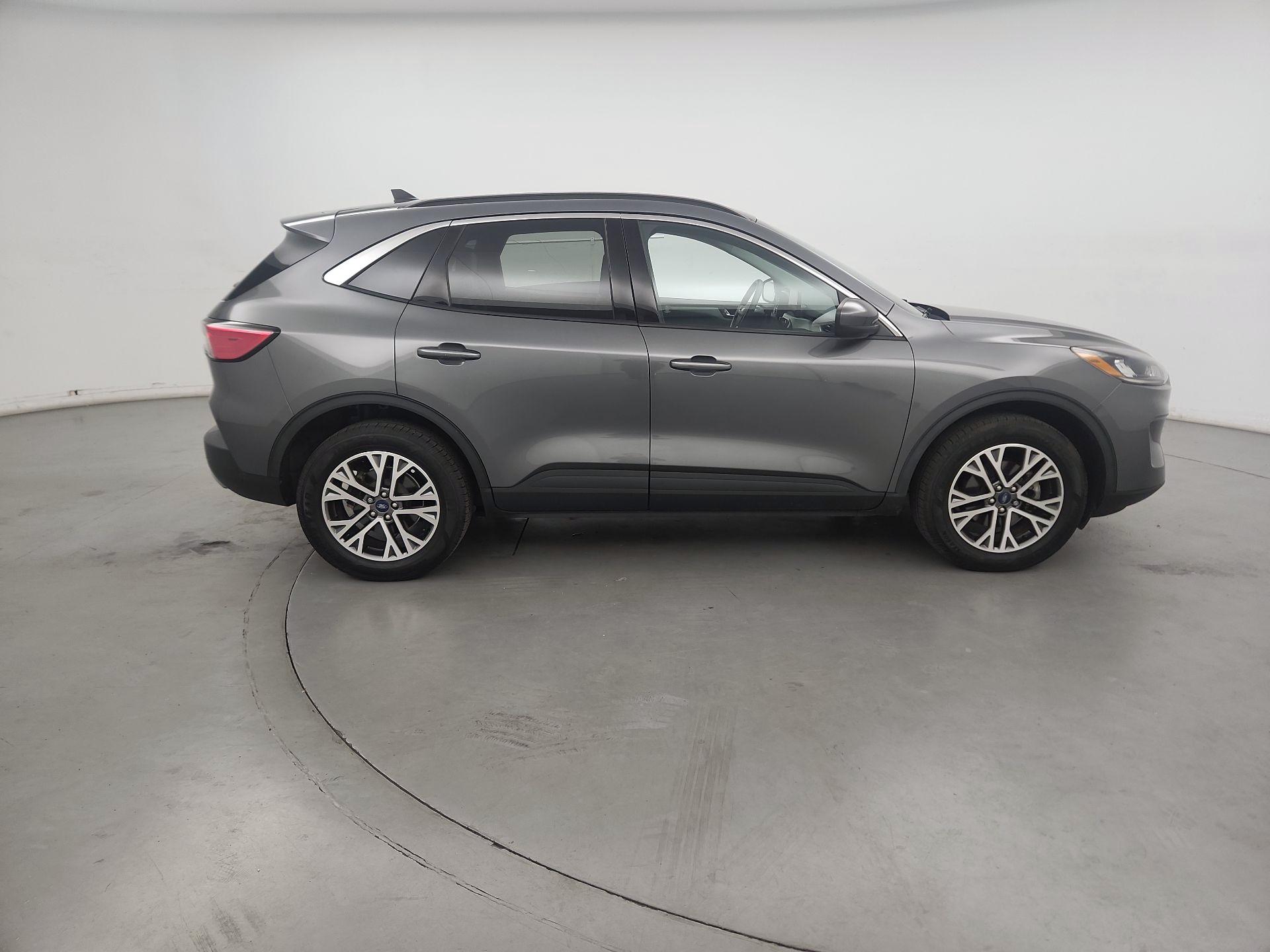 Thumbnail: 2021 Ford Escape - 4