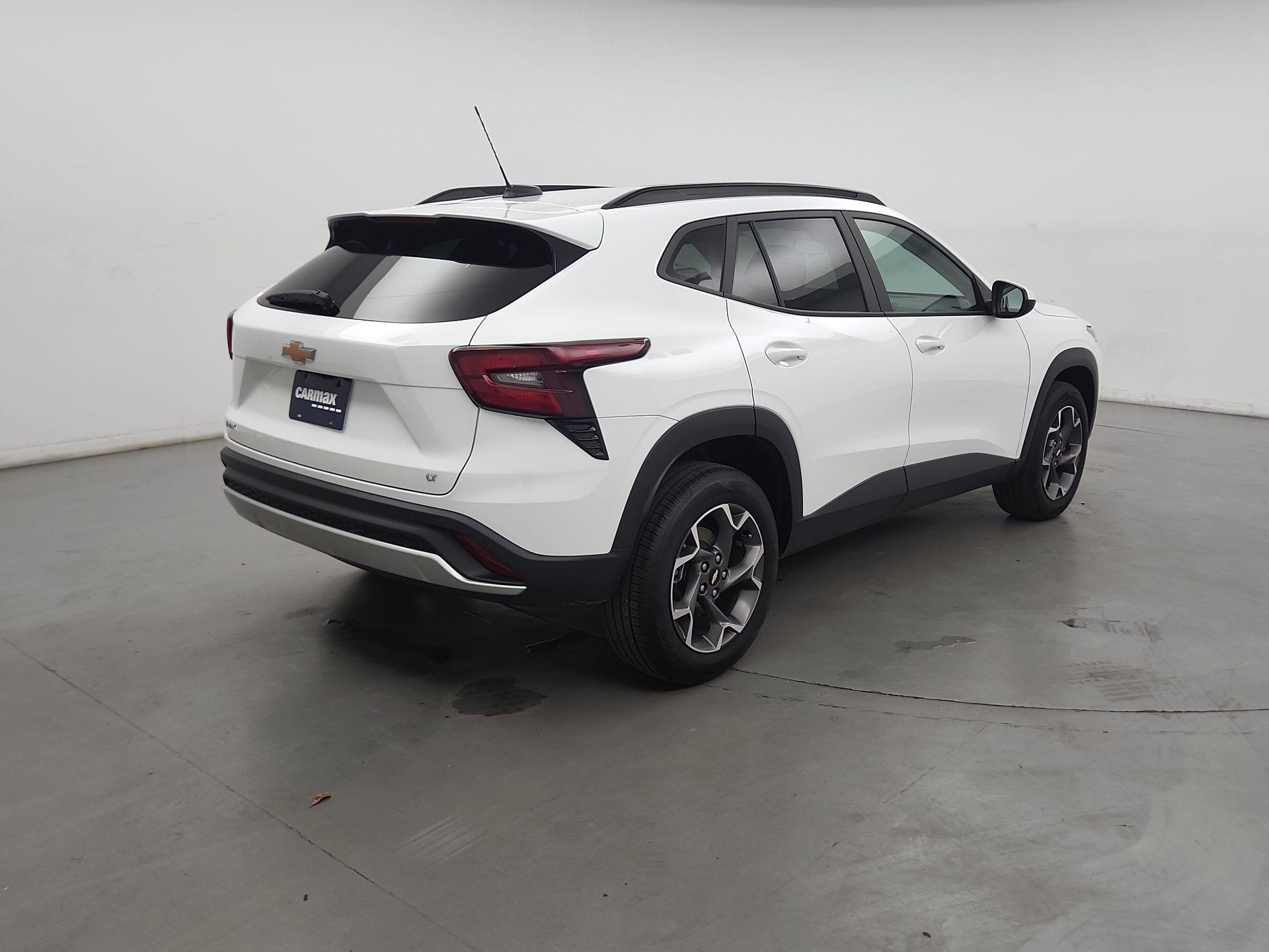 Thumbnail: 2024 Chevrolet Trax - 5