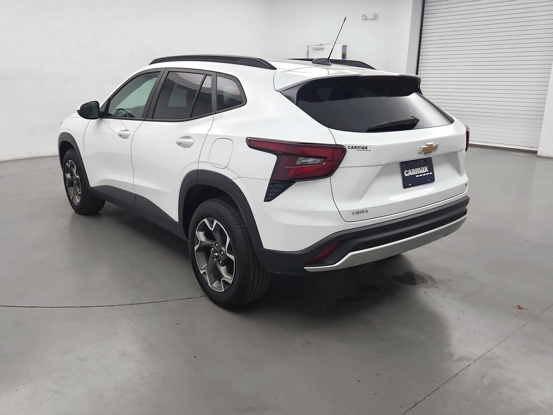 Thumbnail: 2024 Chevrolet Trax - 7