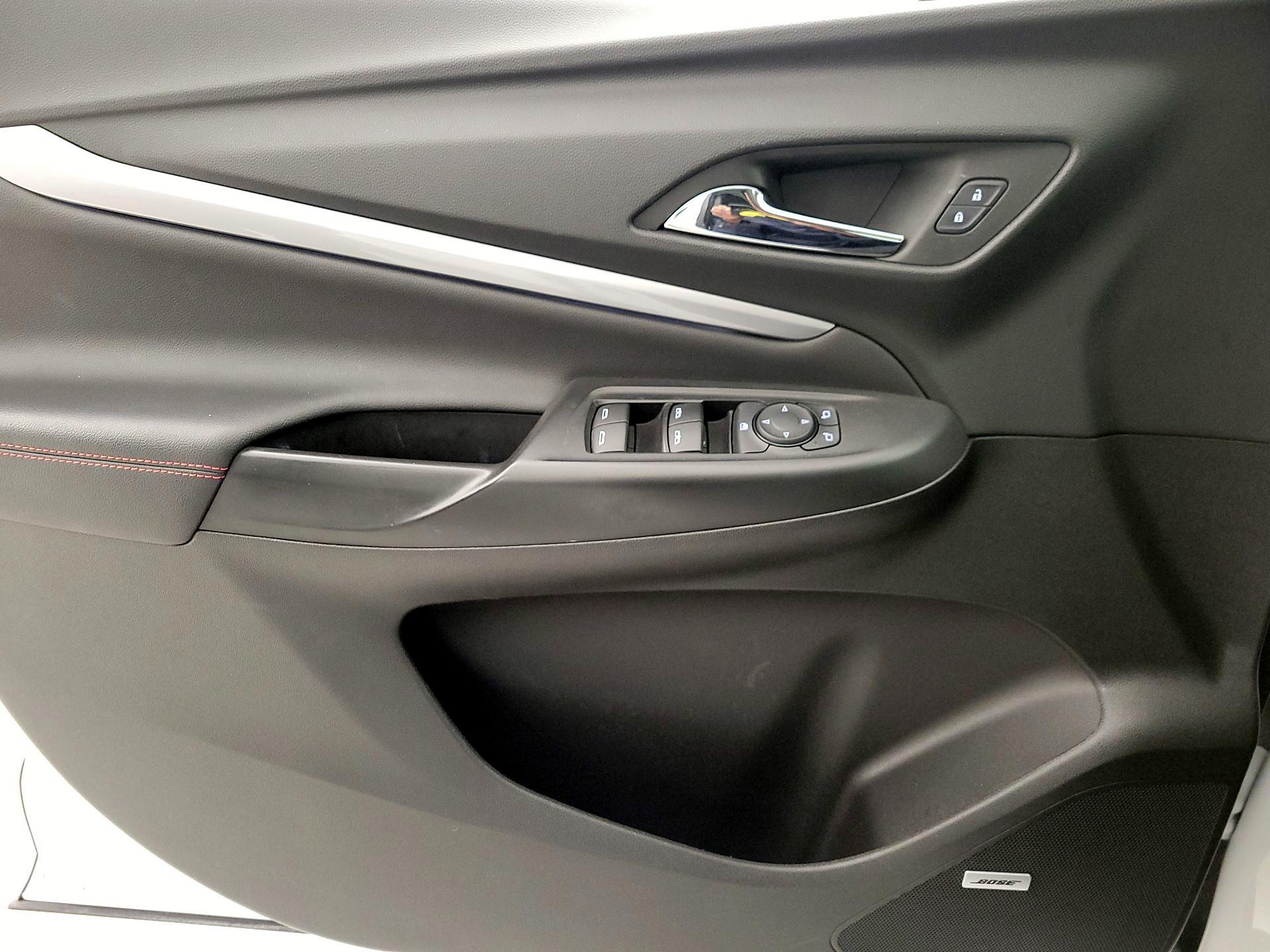 Thumbnail: 2023 Chevrolet Bolt EUV - 12