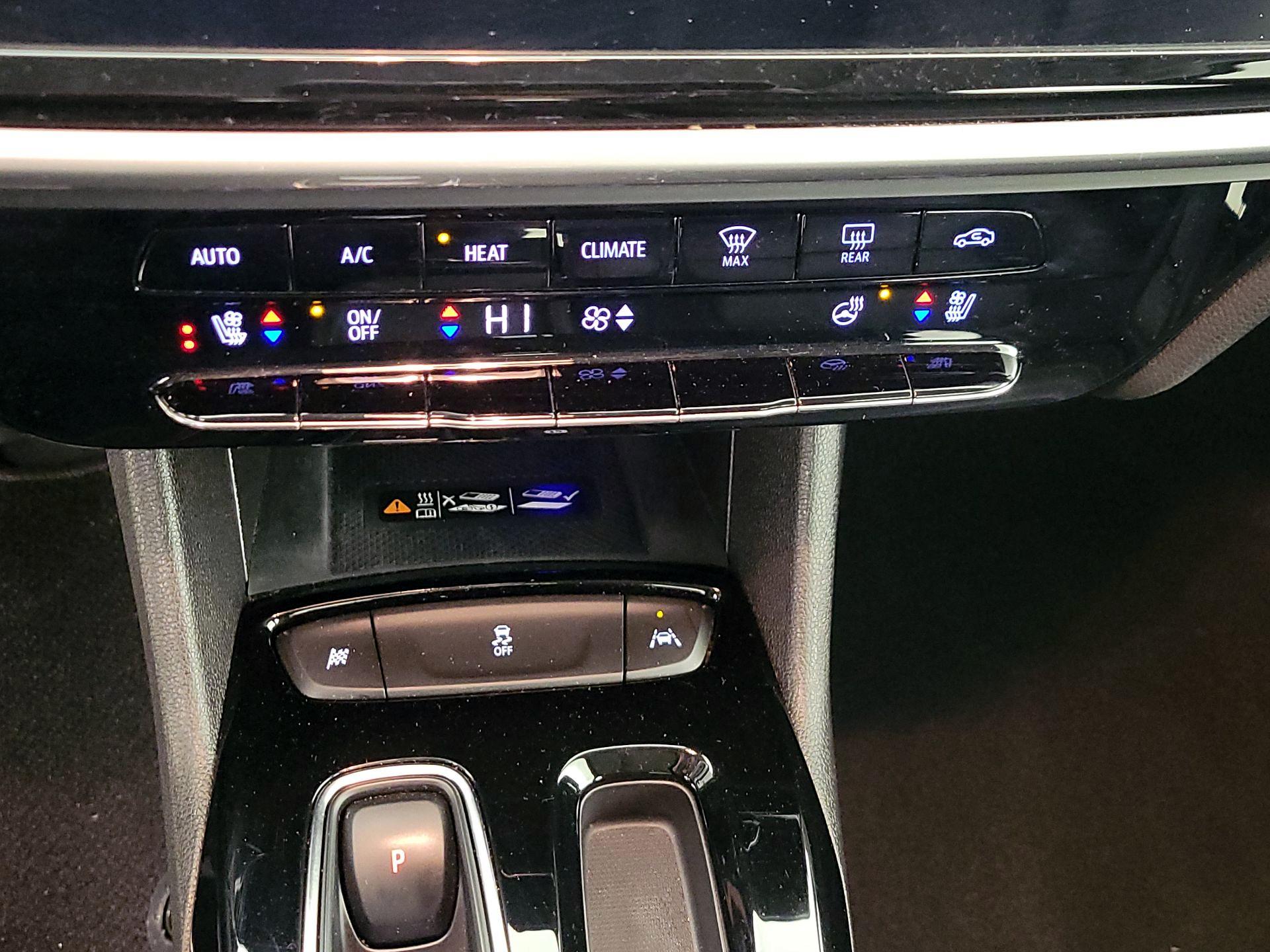 Thumbnail: 2023 Chevrolet Bolt EUV - 17