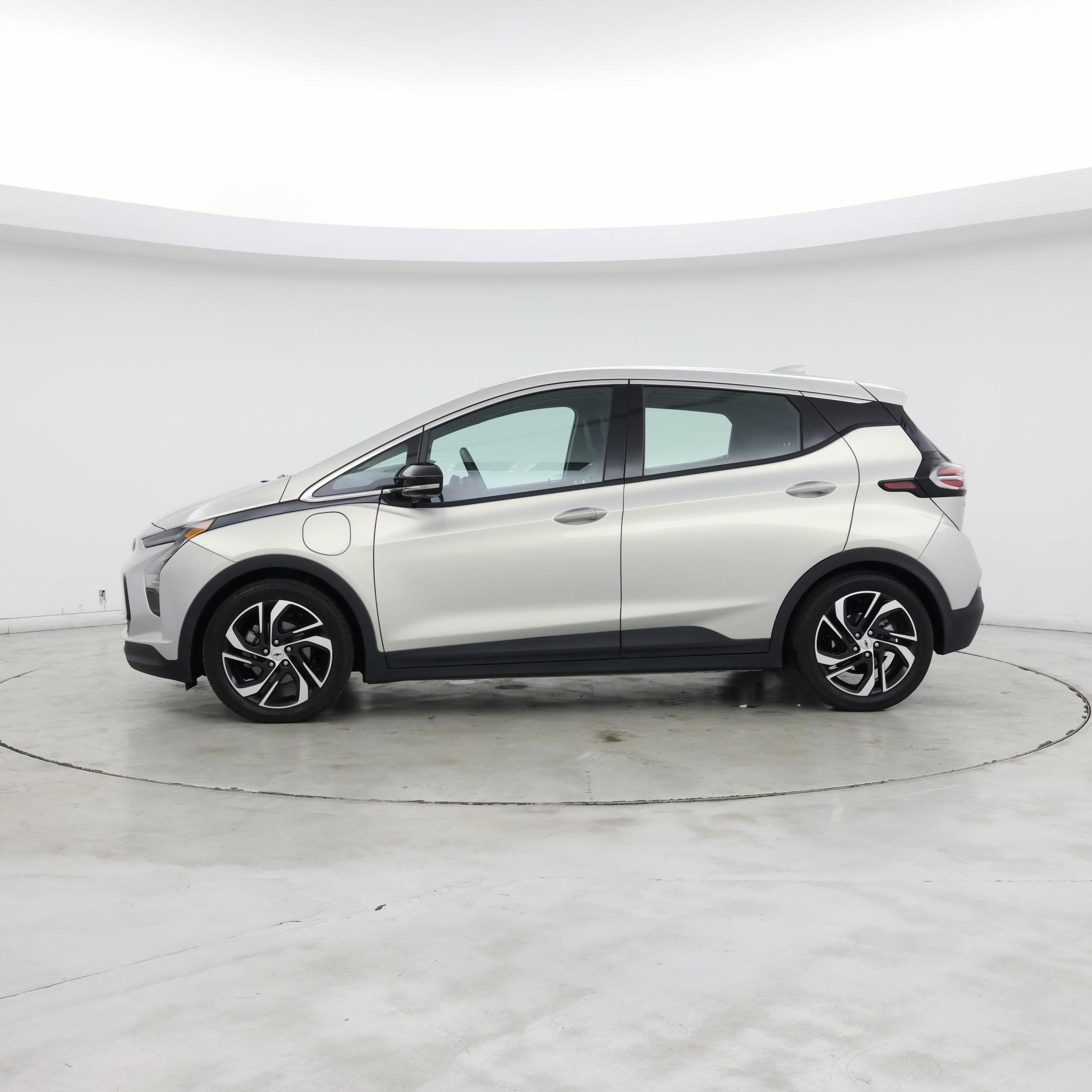 Thumbnail: 2023 Chevrolet Bolt EV - 3