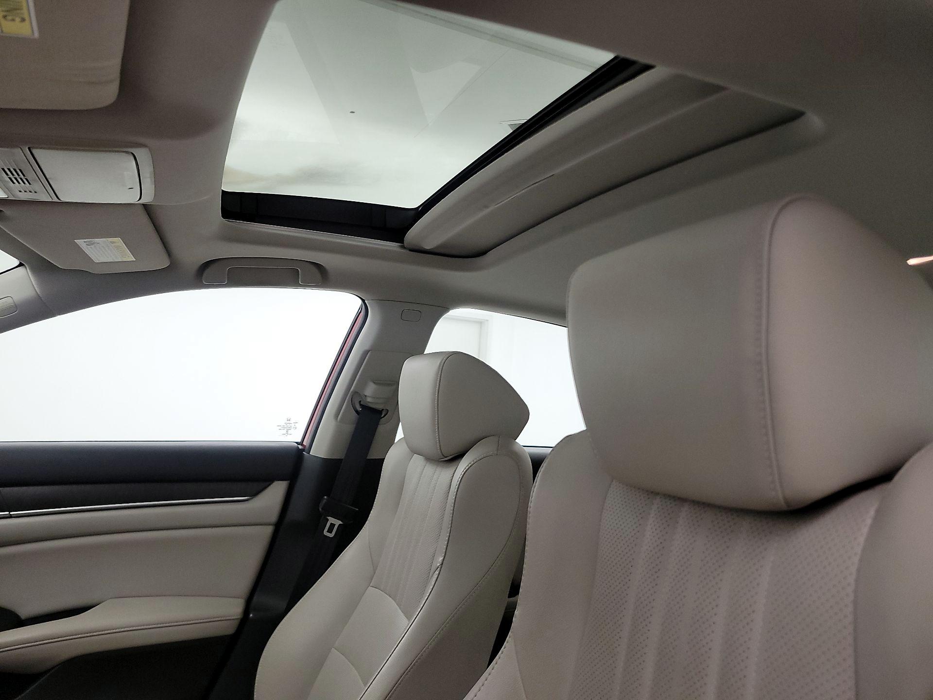 Thumbnail: 2018 Honda Accord - 19