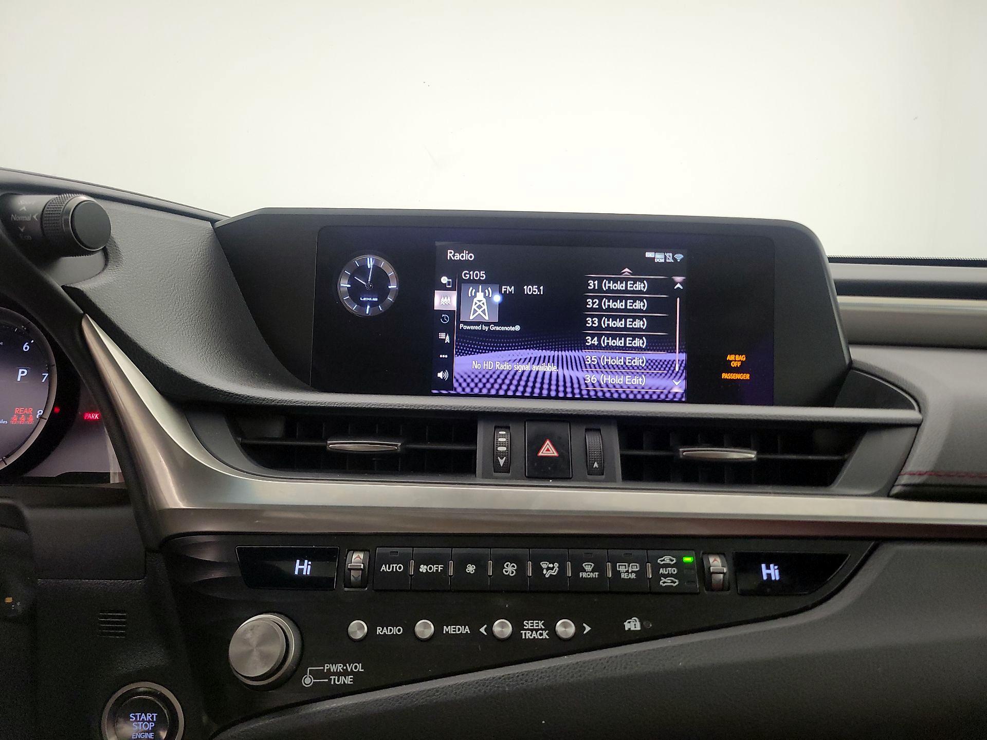 Thumbnail: 2021 Lexus ES - 15