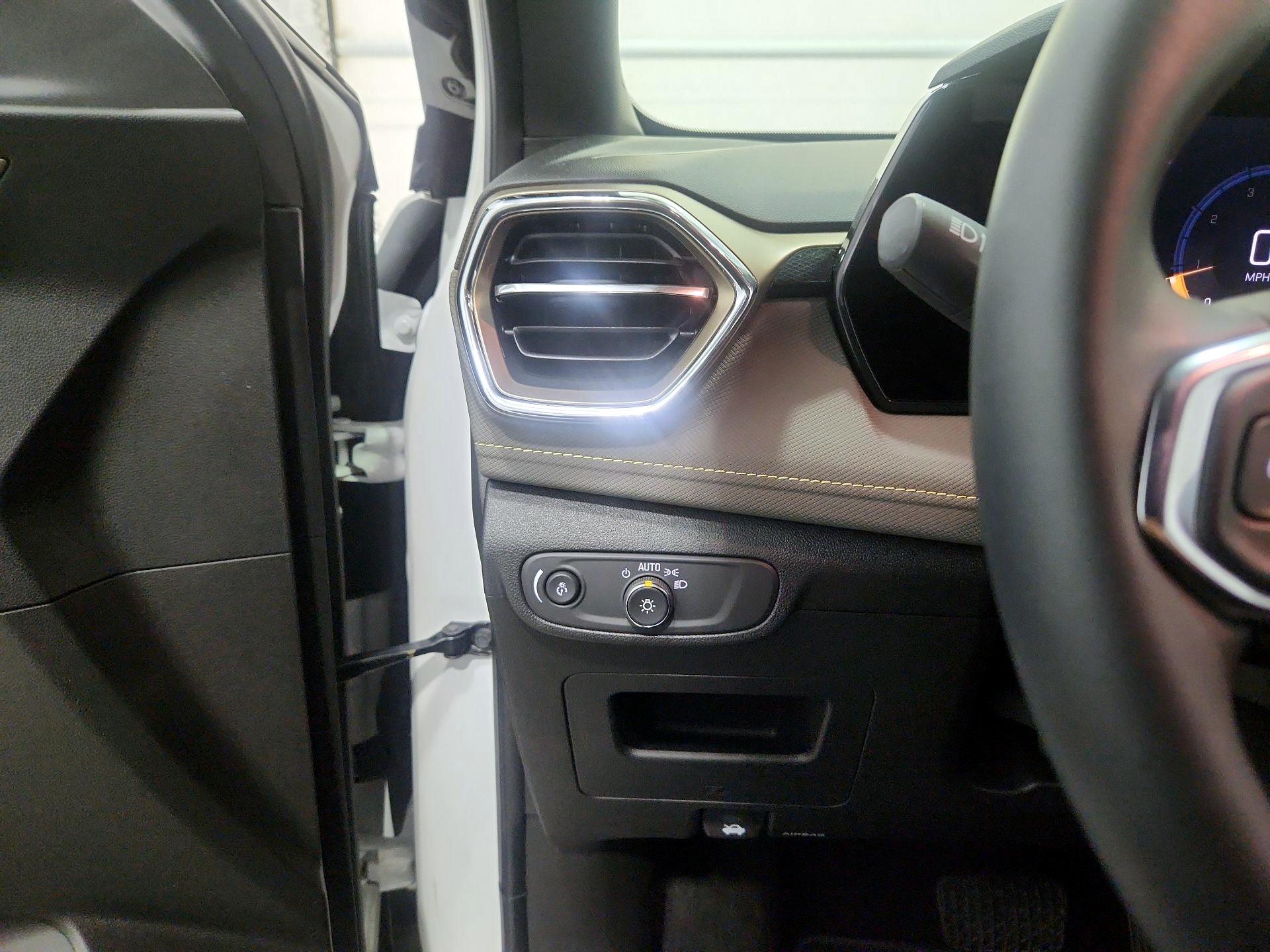 Thumbnail: 2025 Chevrolet TrailBlazer - 13