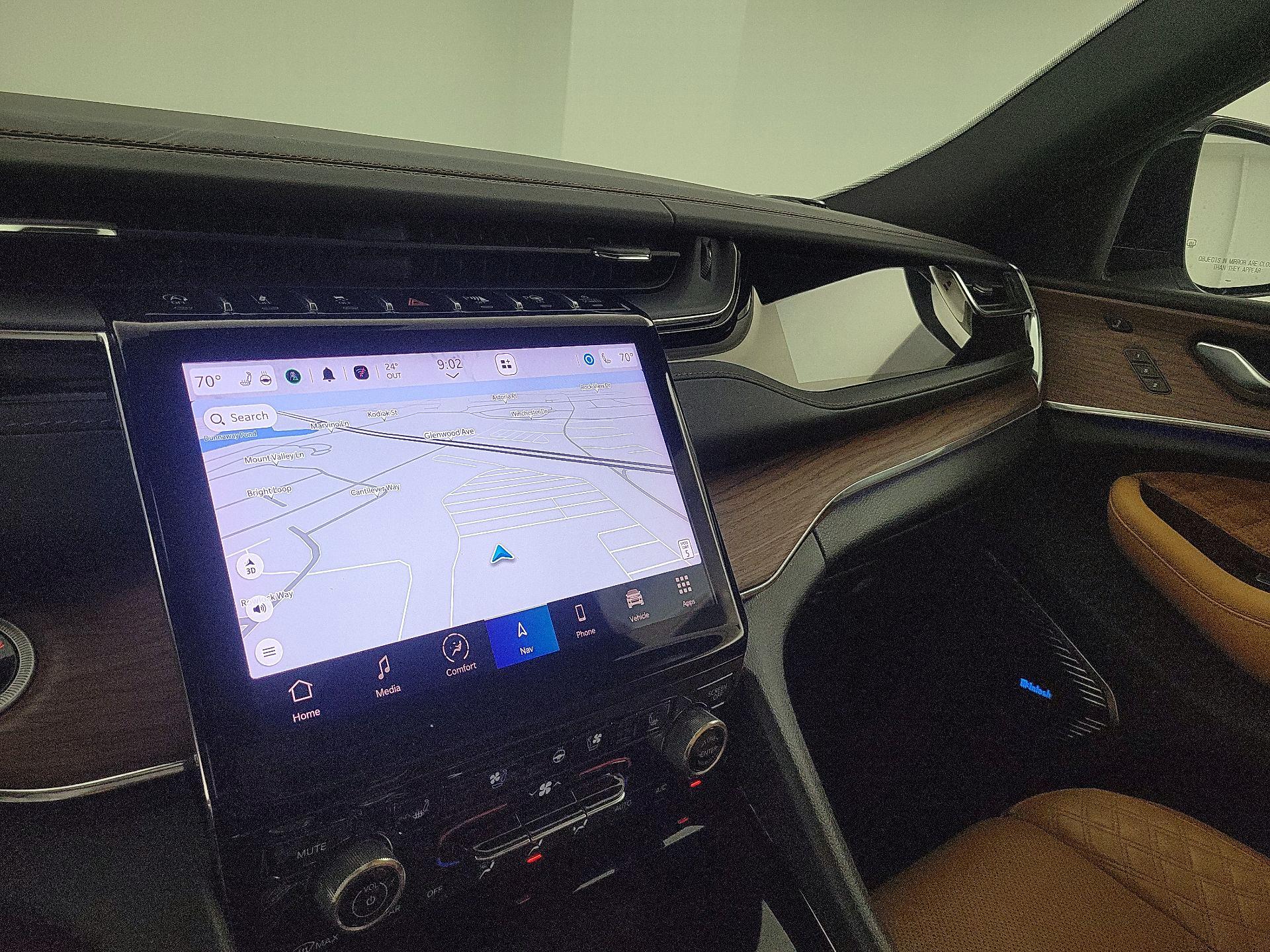 Thumbnail: 2024 Jeep Grand Cherokee L - 14