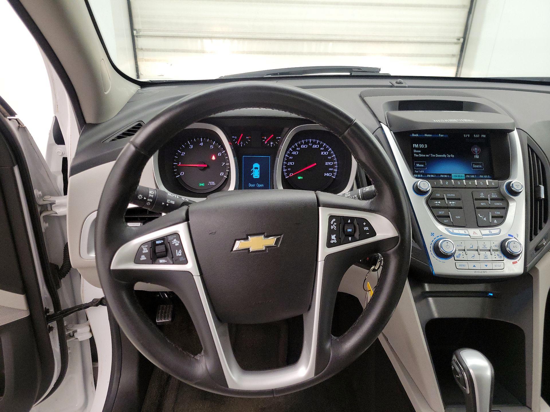 Thumbnail: 2015 Chevrolet Equinox - 10