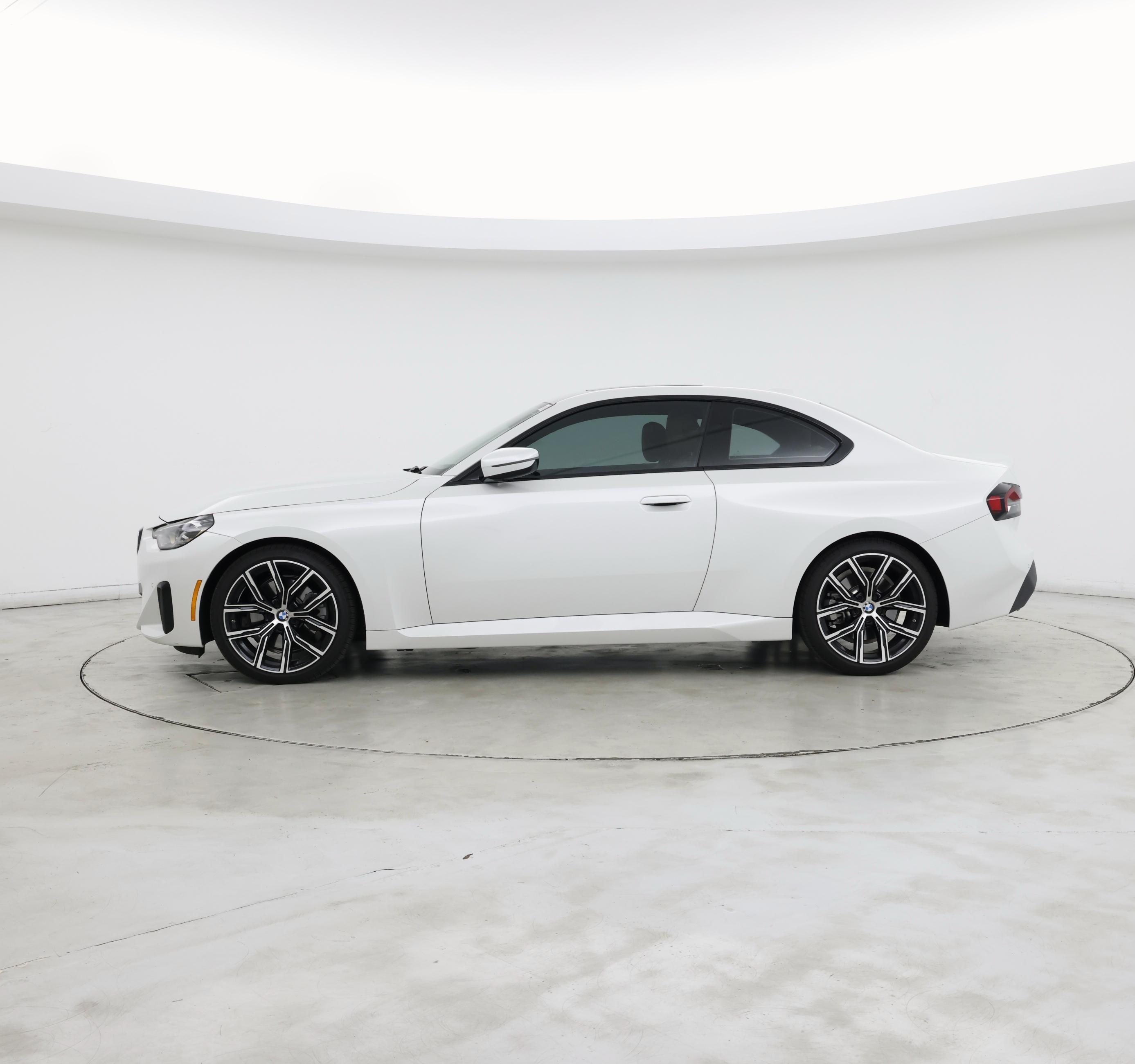 Thumbnail: 2024 BMW 2 Series - 3