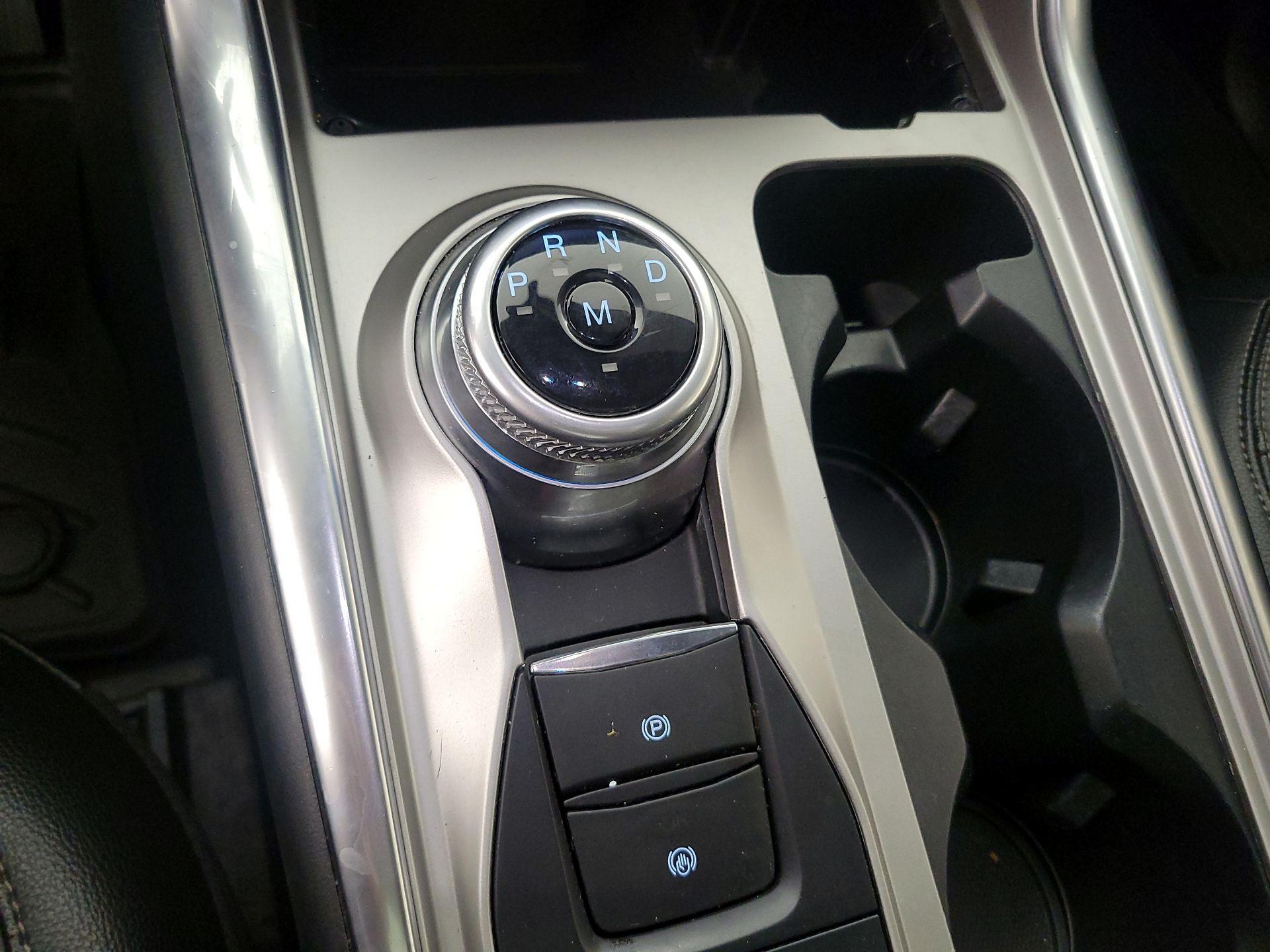 Thumbnail: 2020 Ford Explorer - 17