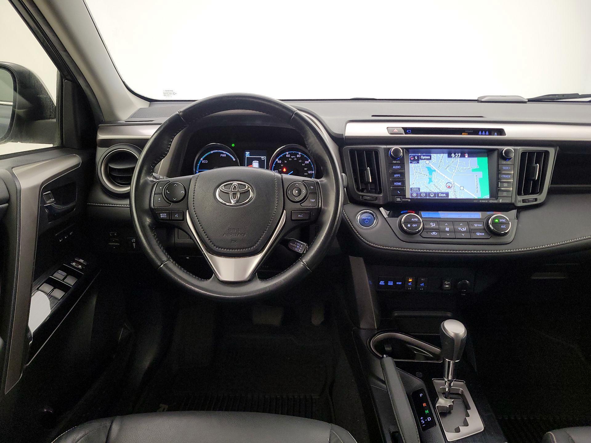 Thumbnail: 2017 Toyota RAV4 - 10