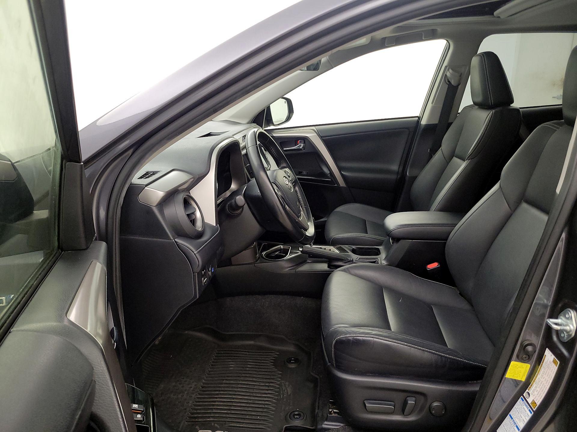 Thumbnail: 2017 Toyota RAV4 - 11