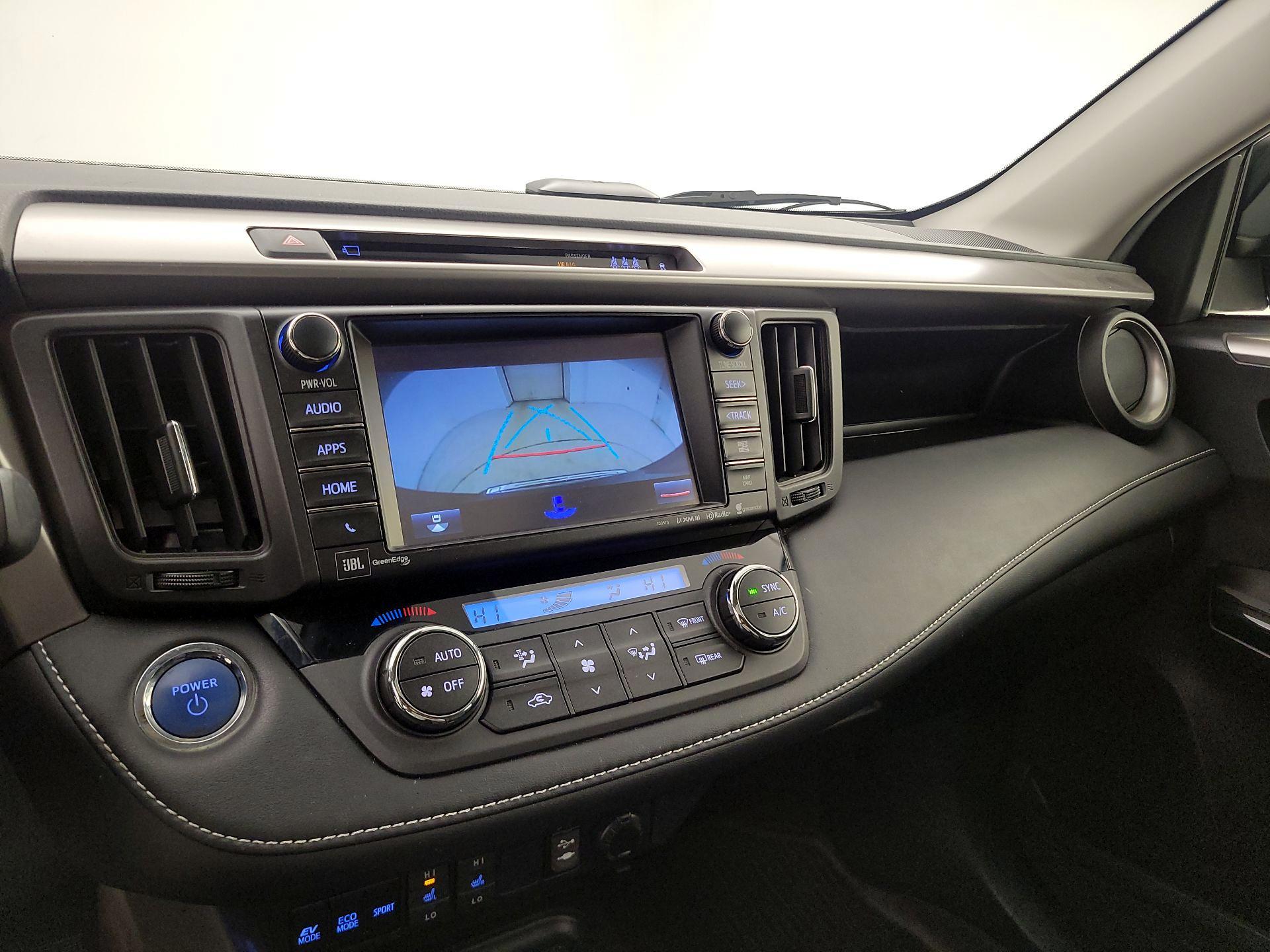 Thumbnail: 2017 Toyota RAV4 - 15