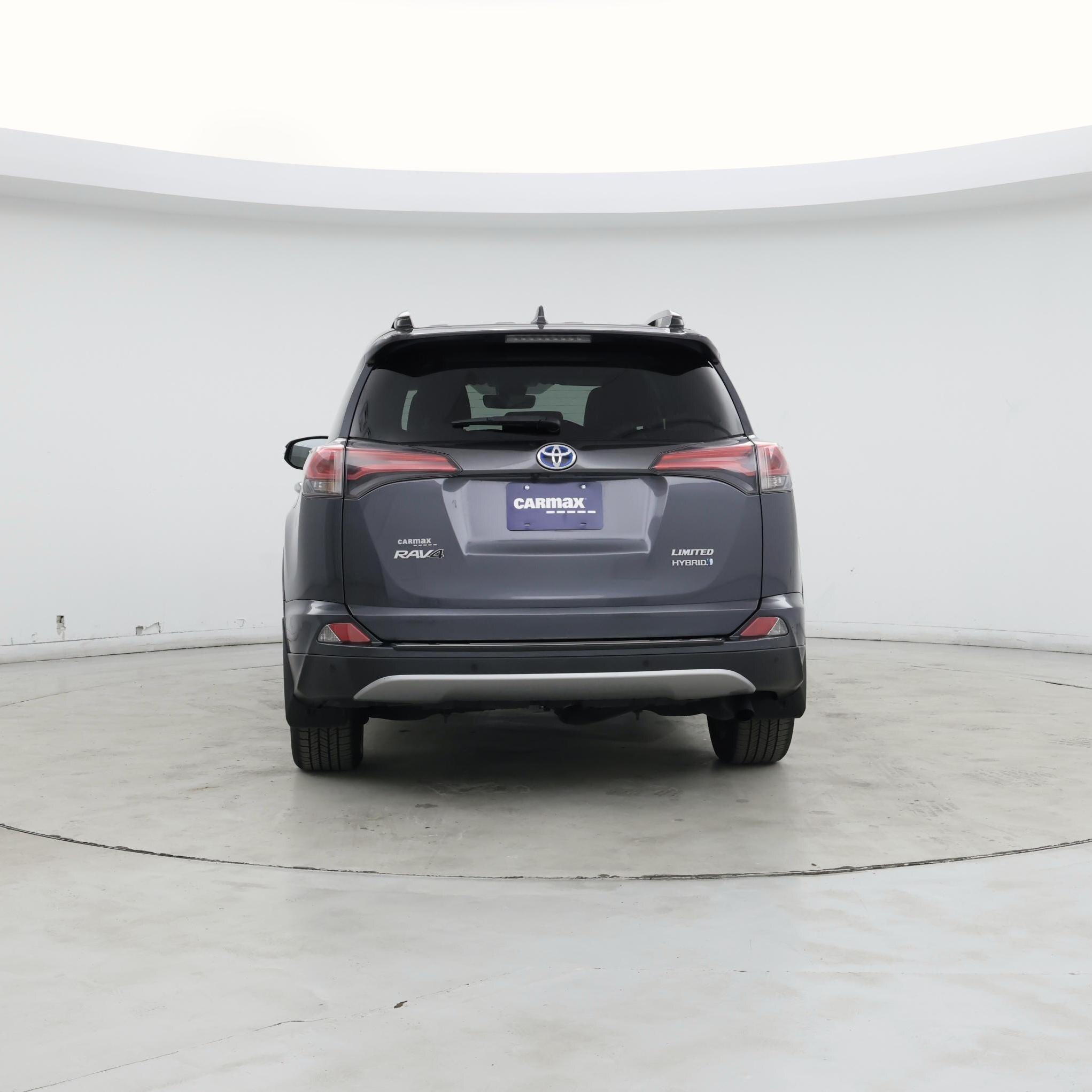 Thumbnail: 2017 Toyota RAV4 - 6