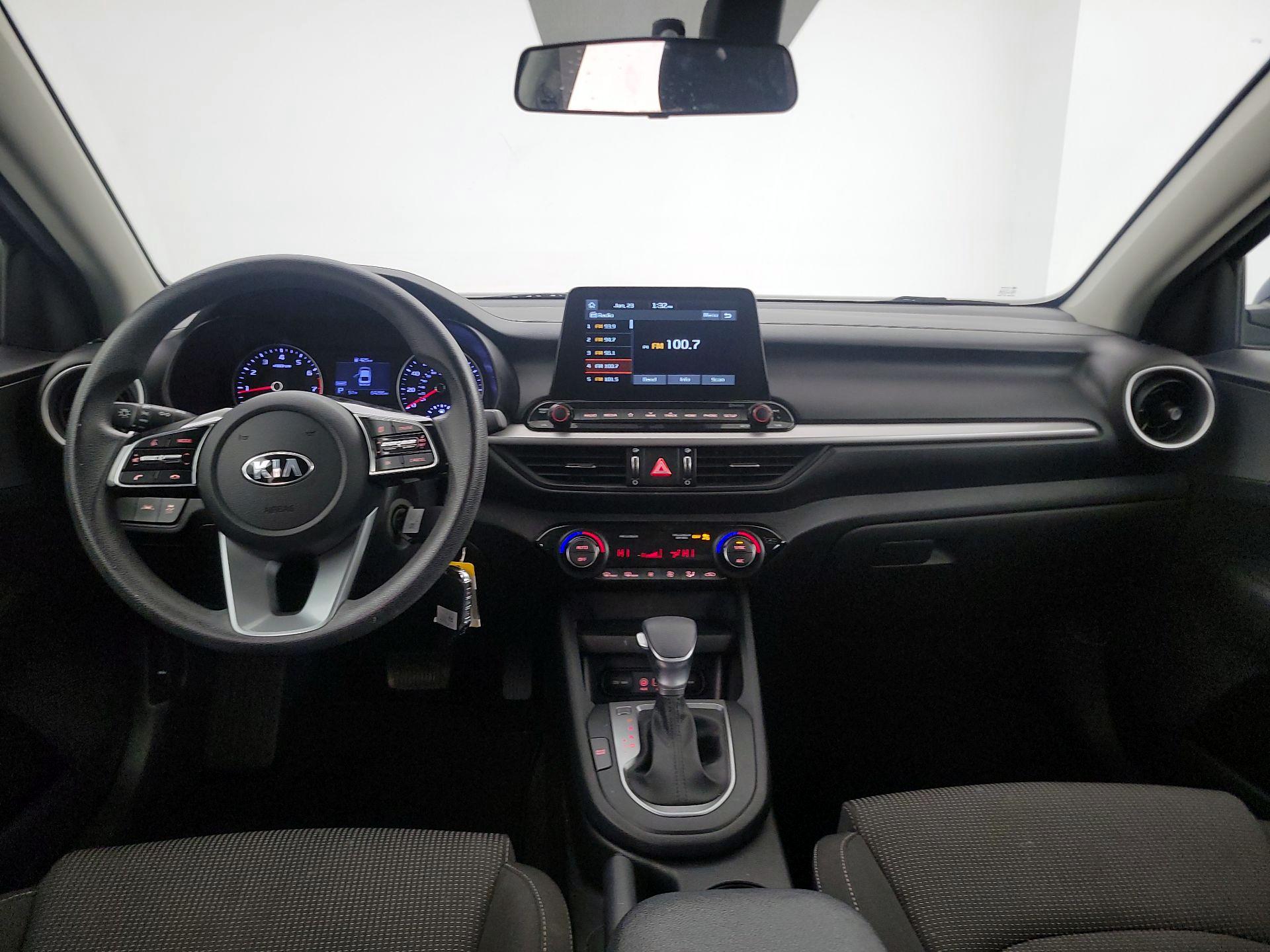 Thumbnail: 2019 Kia Forte - 9